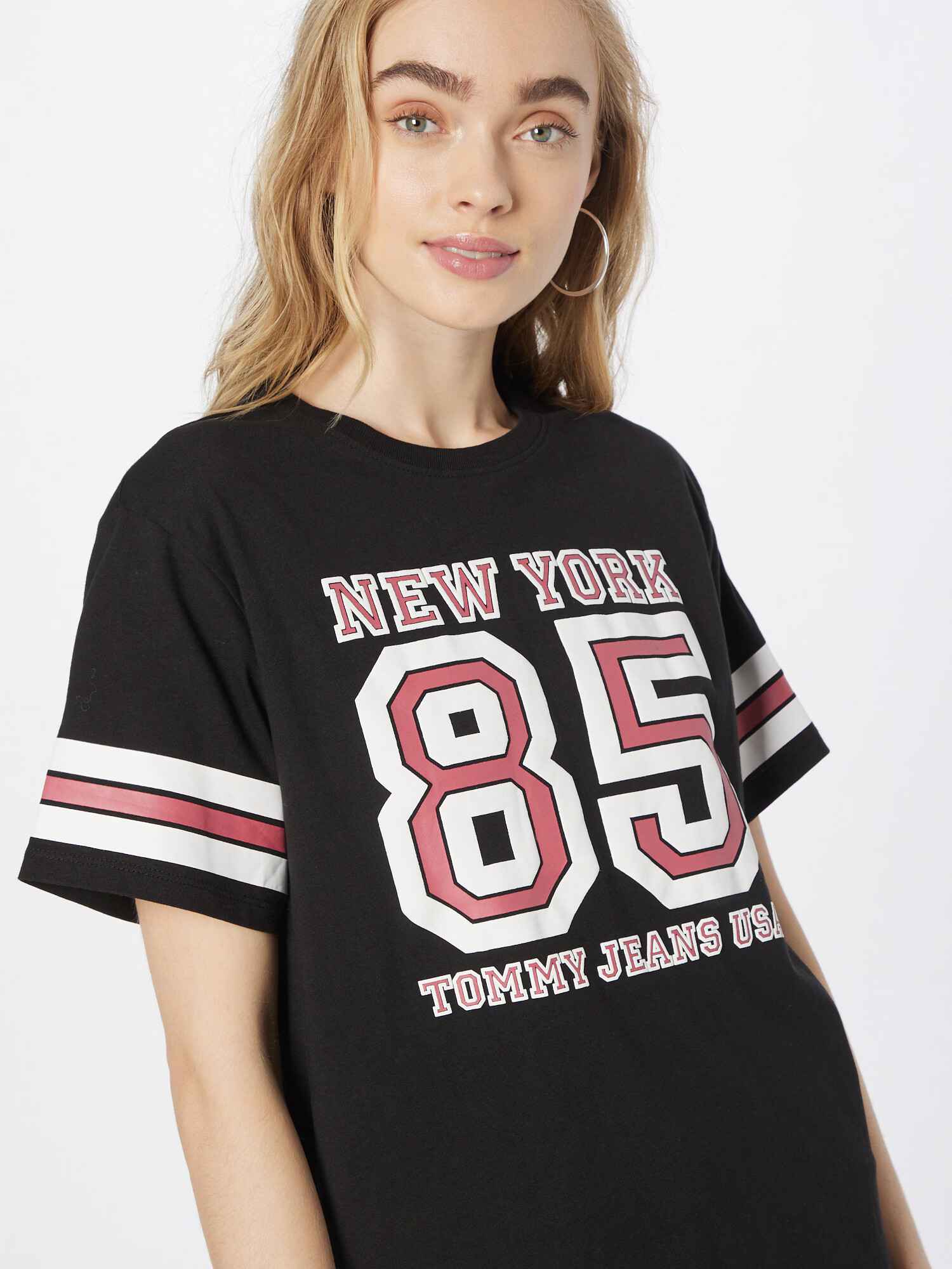 Tommy Jeans Tricou 'Collegiate' roșu pepene / negru / alb - Pled.ro