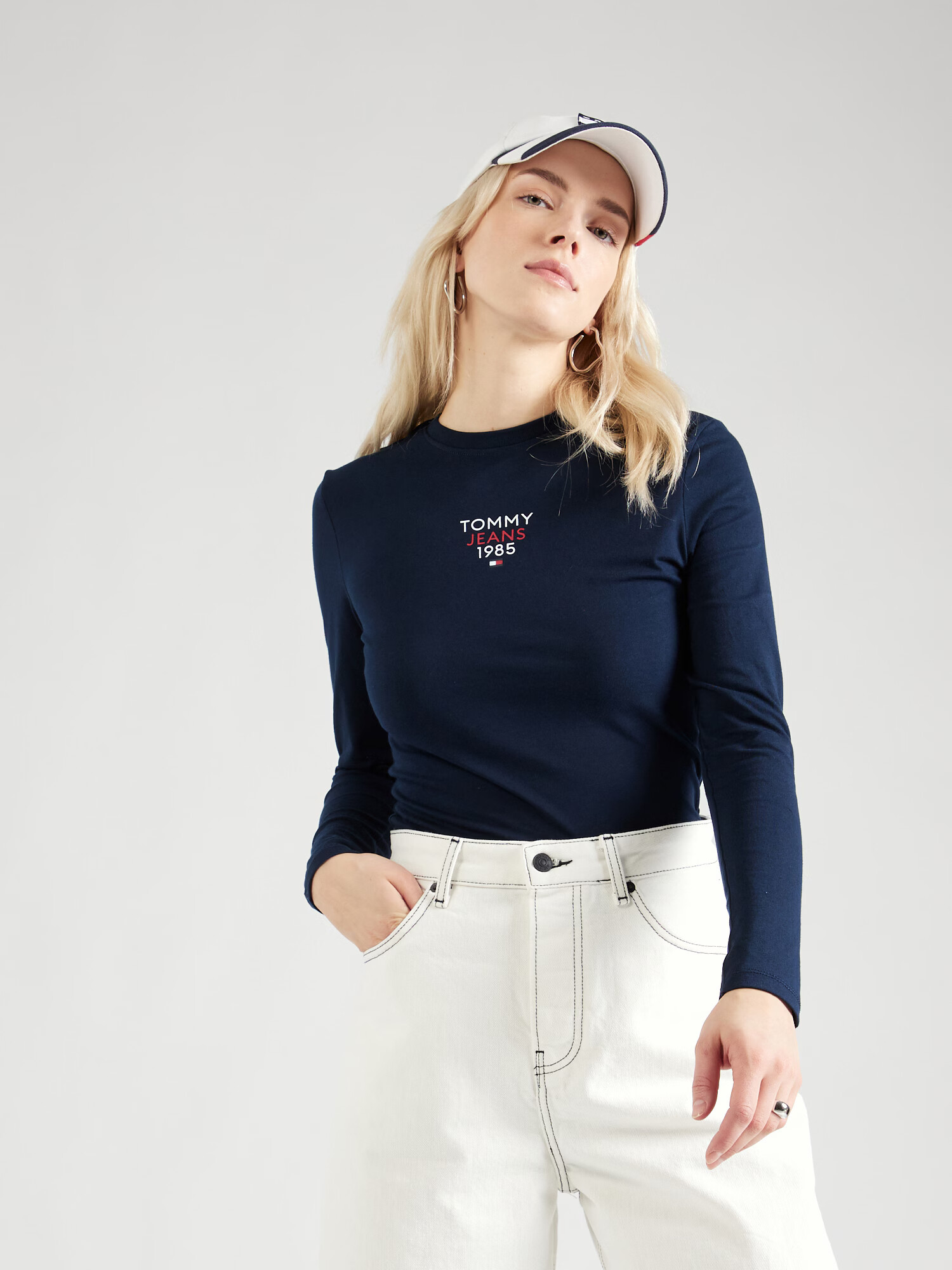 Tommy Jeans Tricou 'ESSENTIAL' bleumarin / roșu / alb - Pled.ro