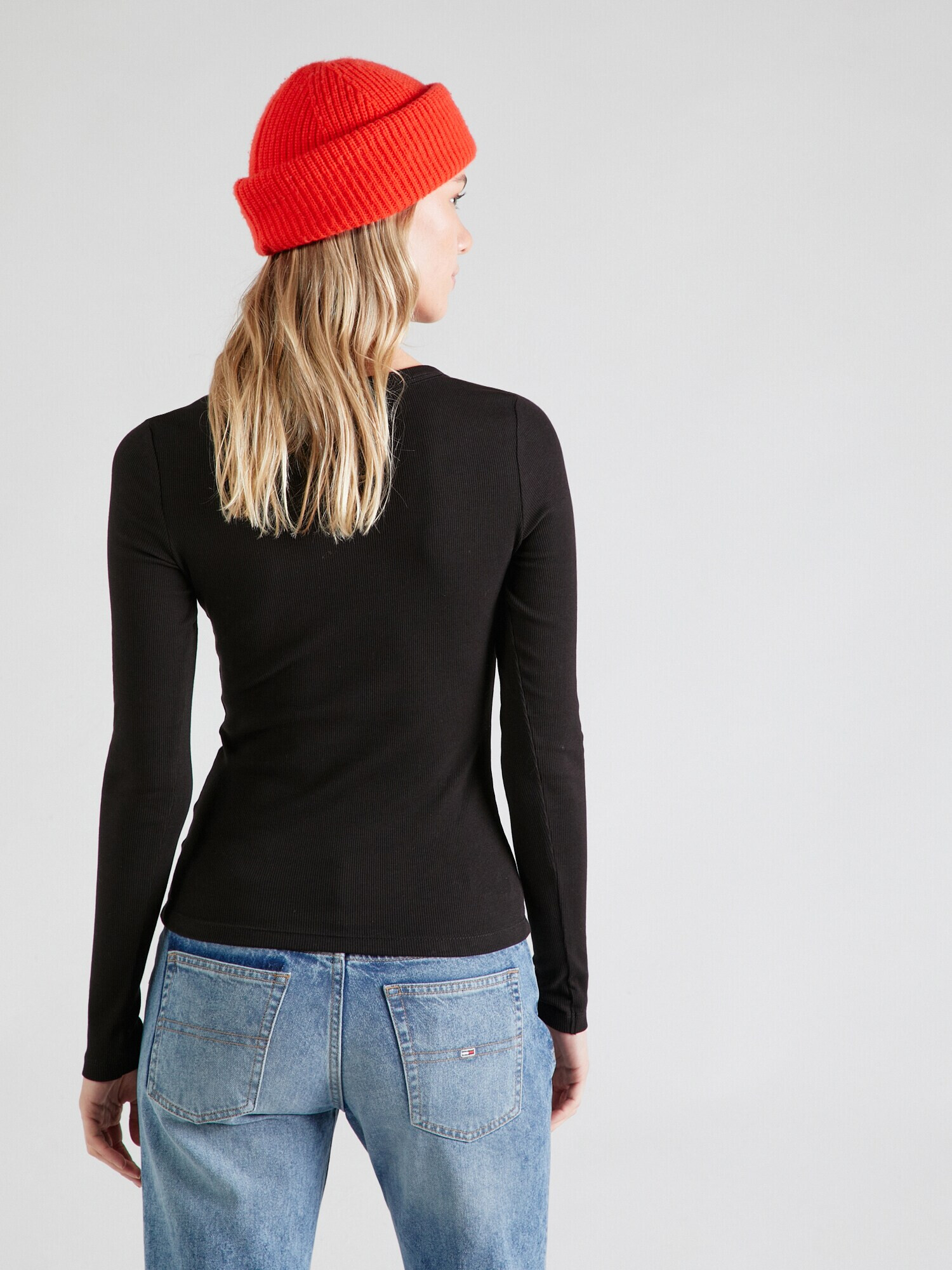 Tommy Jeans Tricou 'ESSENTIAL' negru - Pled.ro