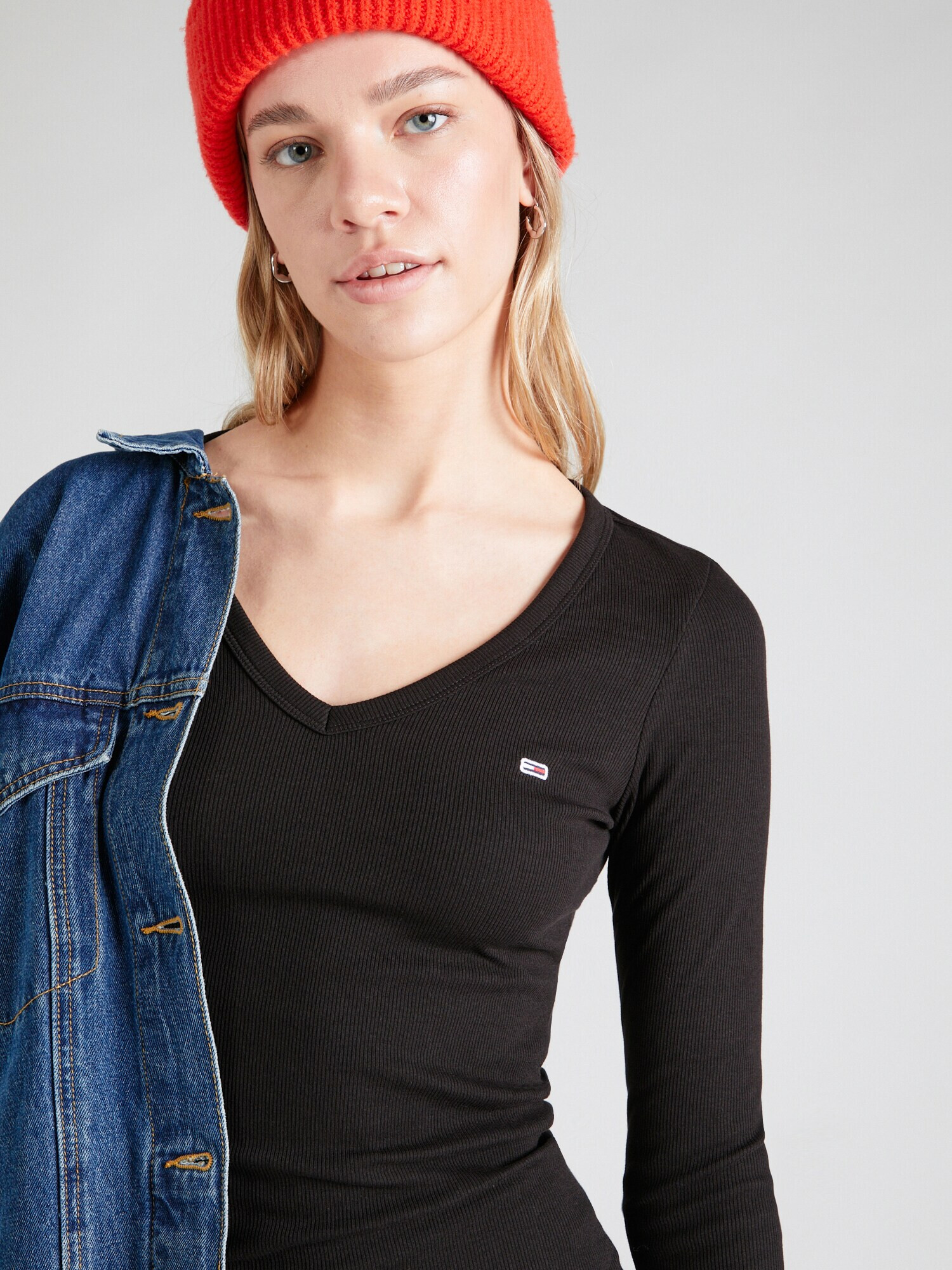 Tommy Jeans Tricou 'ESSENTIAL' negru - Pled.ro