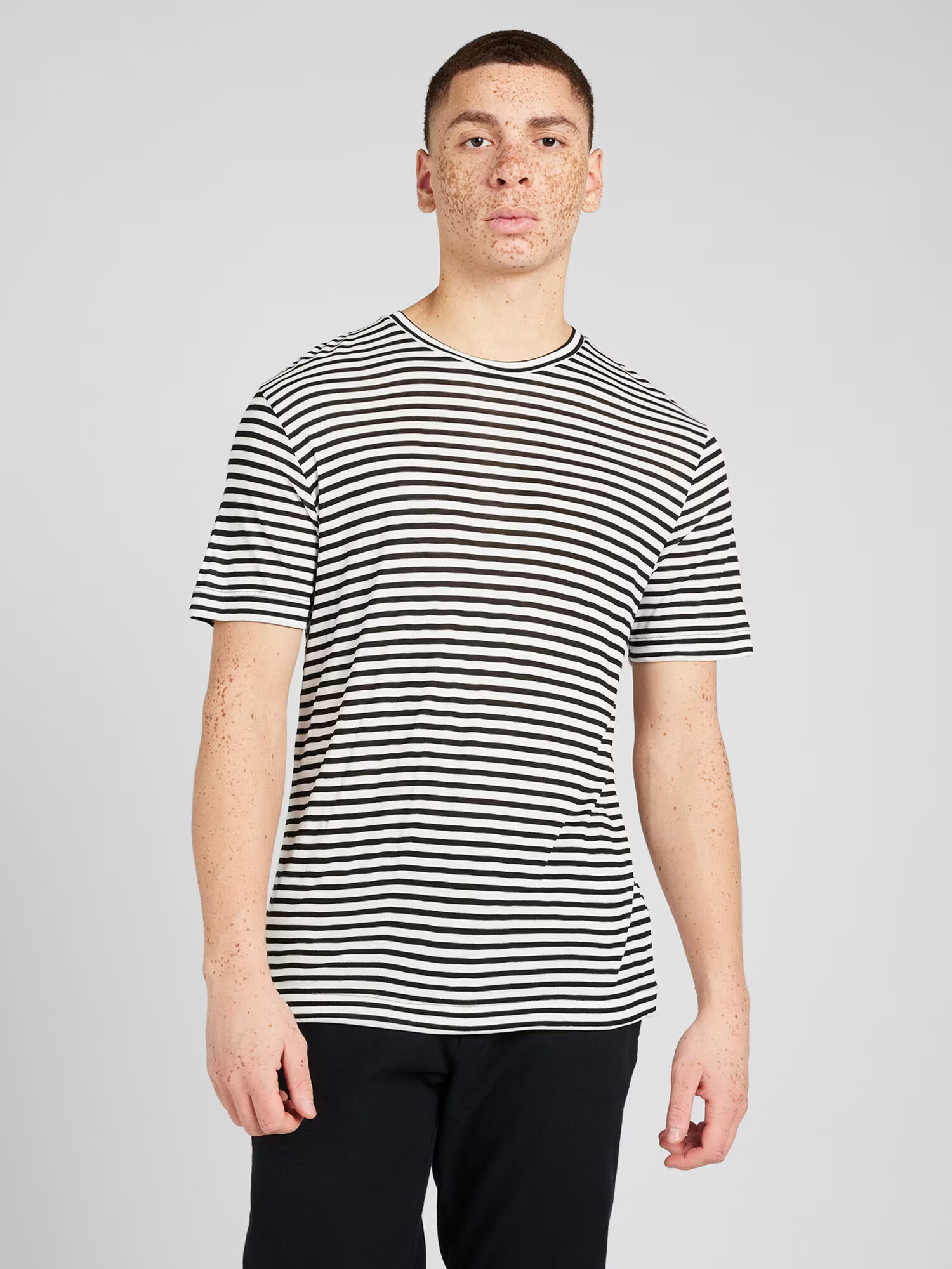 TOPMAN Tricou negru / alb - Pled.ro