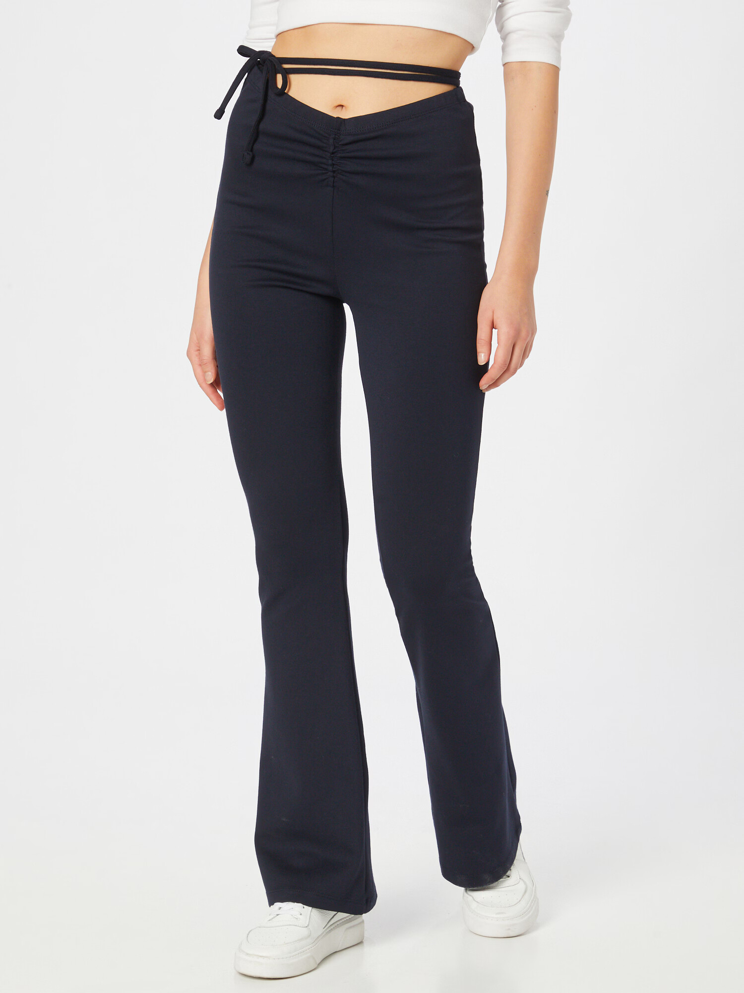 Trendyol Pantaloni bleumarin - Pled.ro