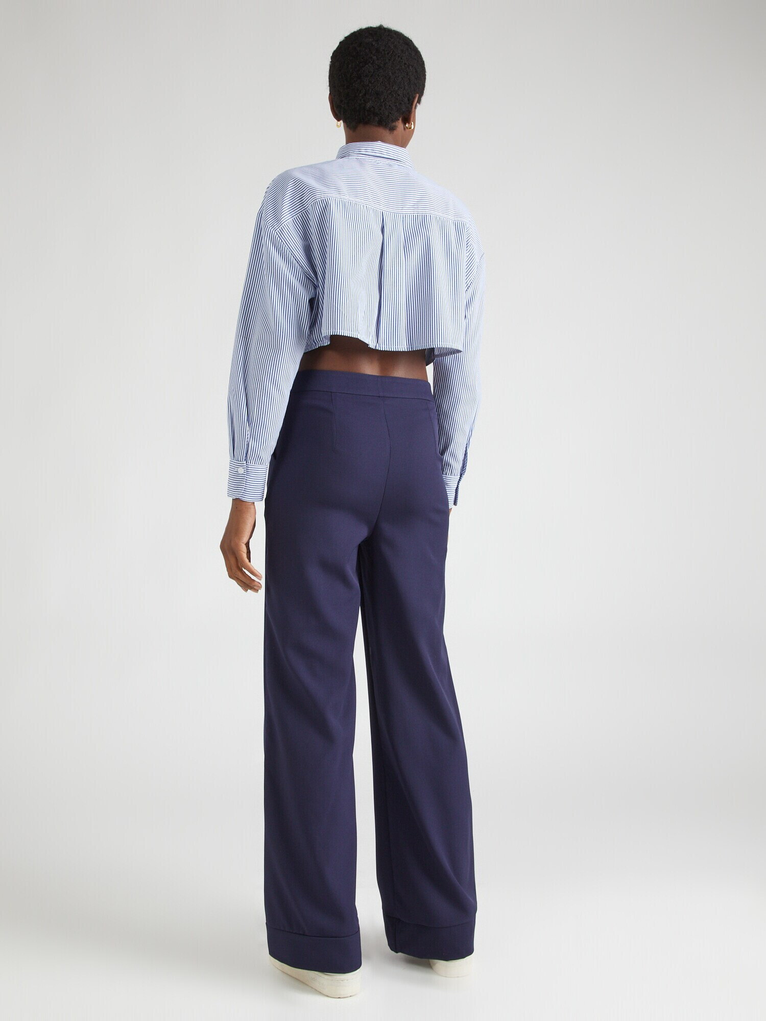 Trendyol Pantaloni bleumarin - Pled.ro