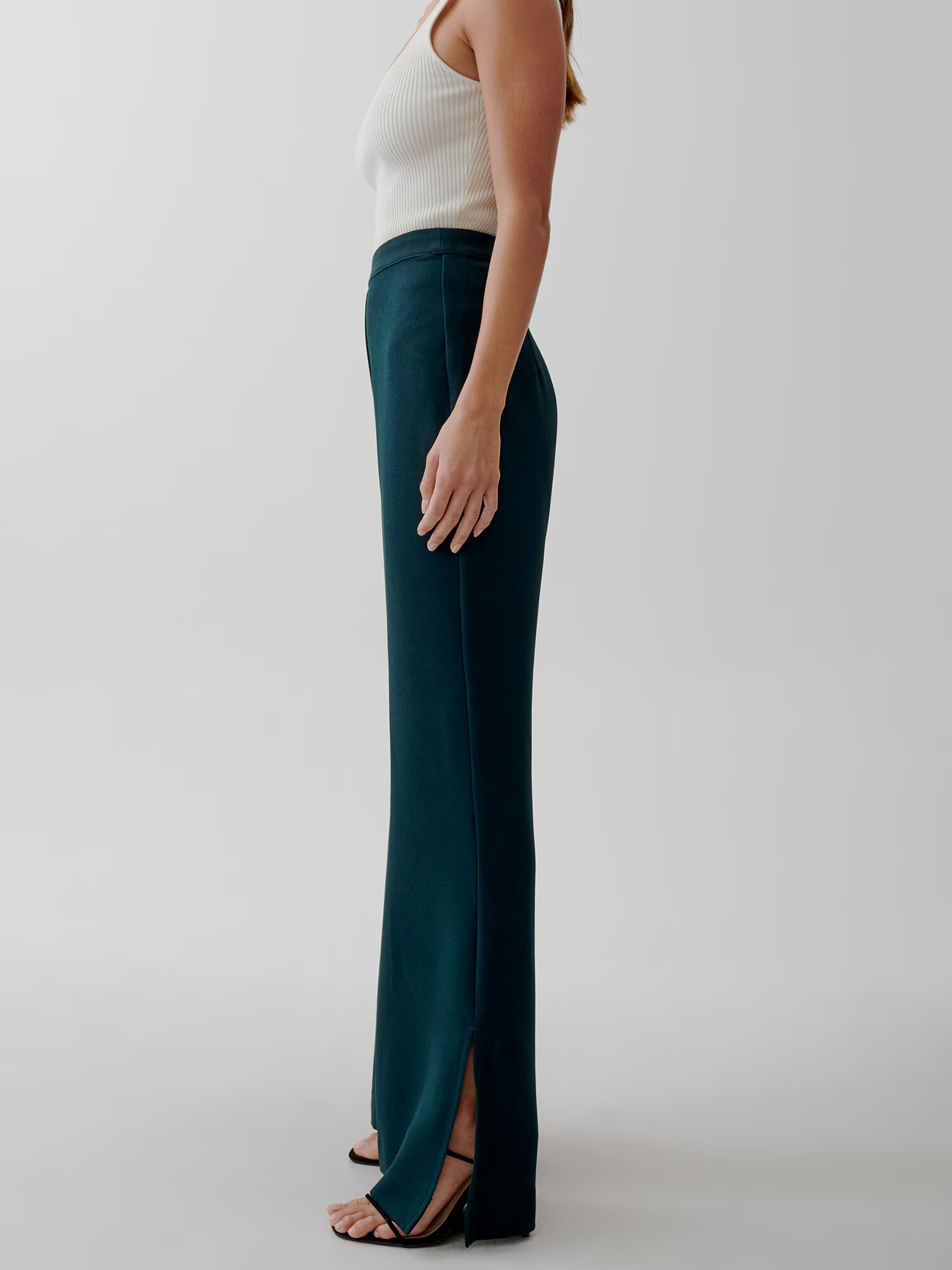 Tussah Pantaloni 'ASHLEY' verde pin - Pled.ro