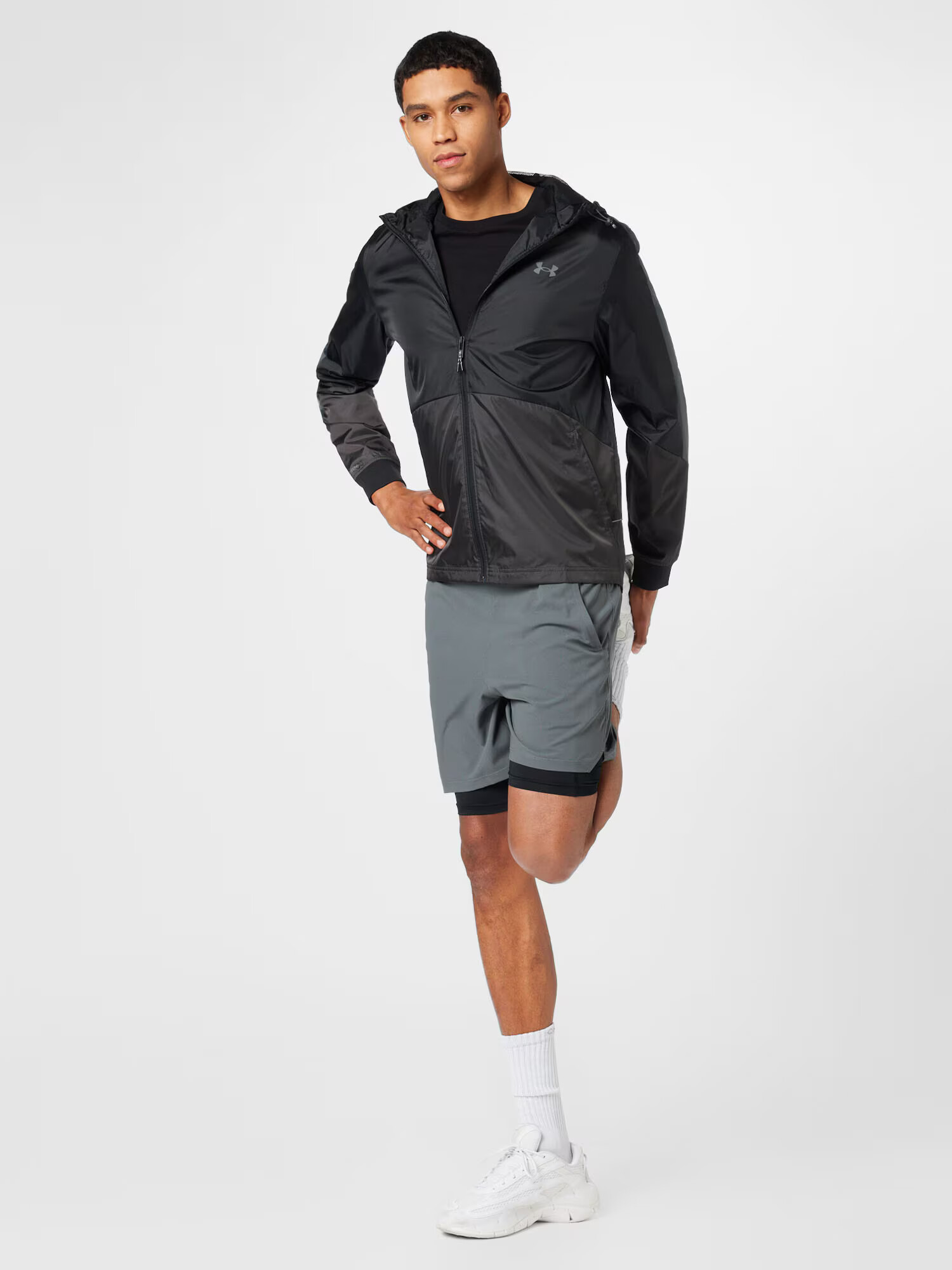 UNDER ARMOUR Geacă sport gri / negru - Pled.ro