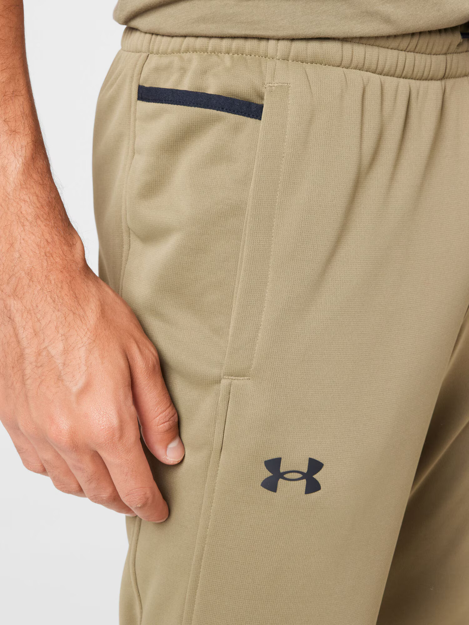 UNDER ARMOUR Pantaloni sport oliv / negru - Pled.ro