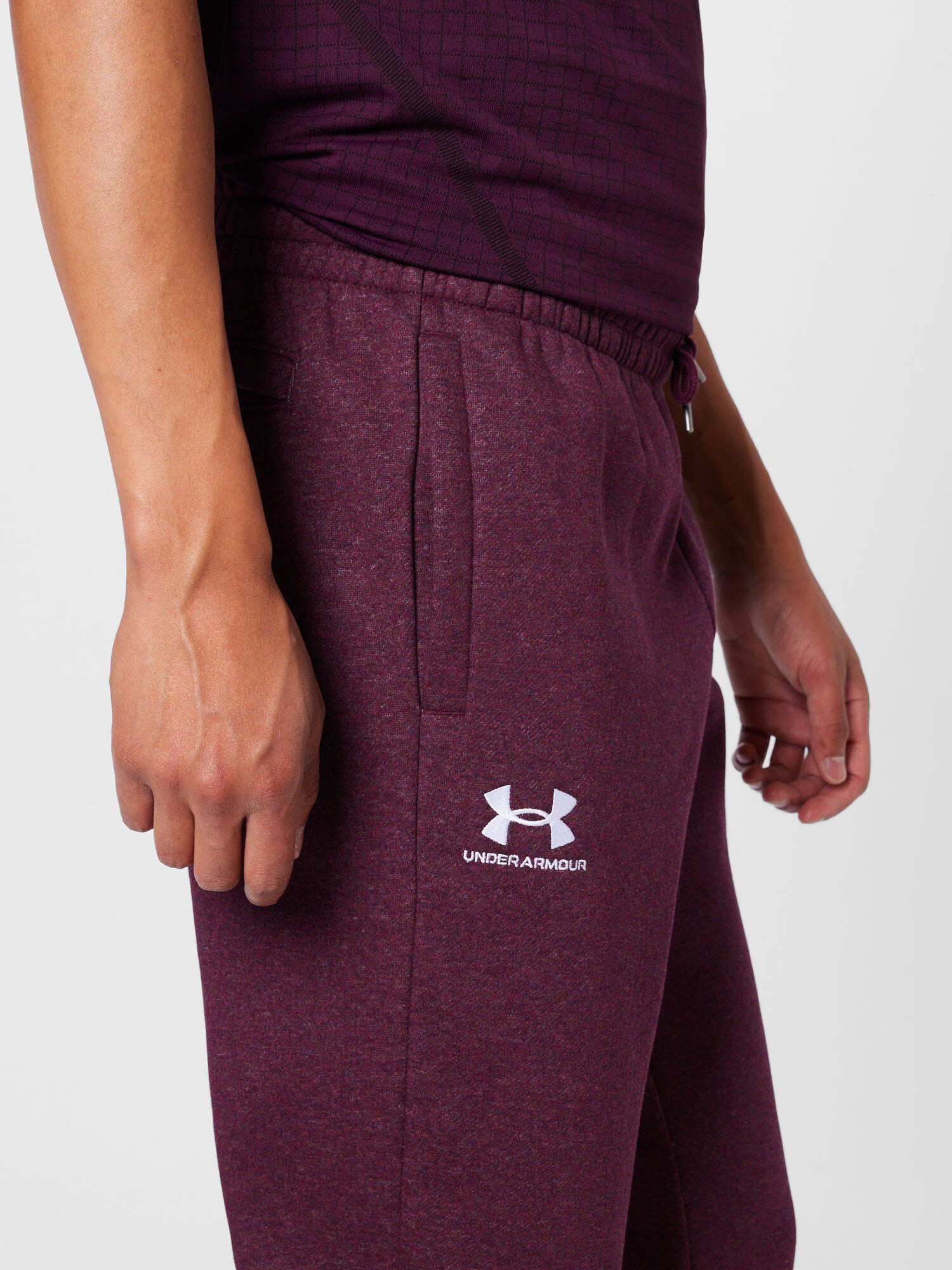 UNDER ARMOUR Pantaloni sport 'Essential' sângeriu / alb - Pled.ro