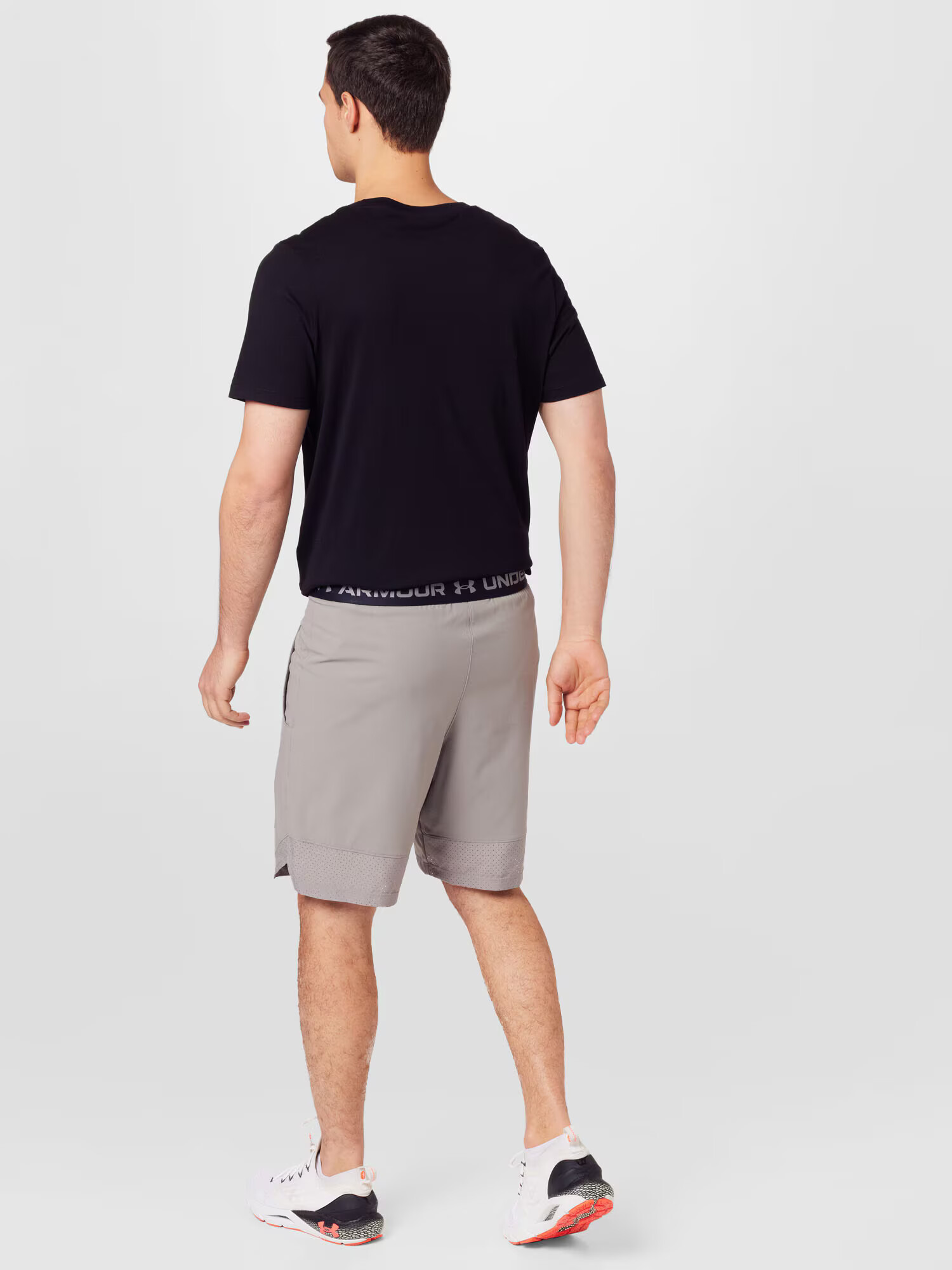 UNDER ARMOUR Pantaloni sport 'Vanish' bej închis / negru - Pled.ro