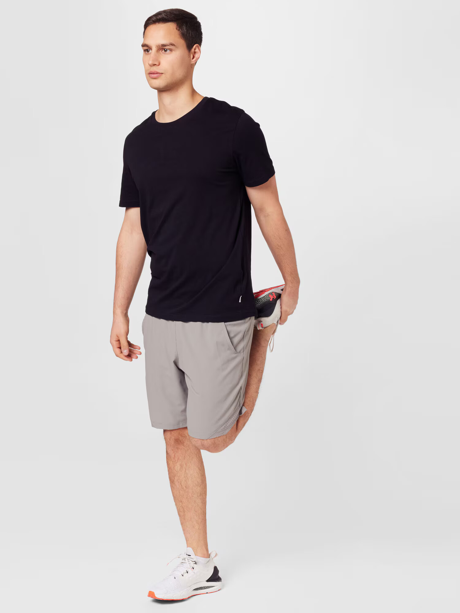 UNDER ARMOUR Pantaloni sport 'Vanish' bej închis / negru - Pled.ro