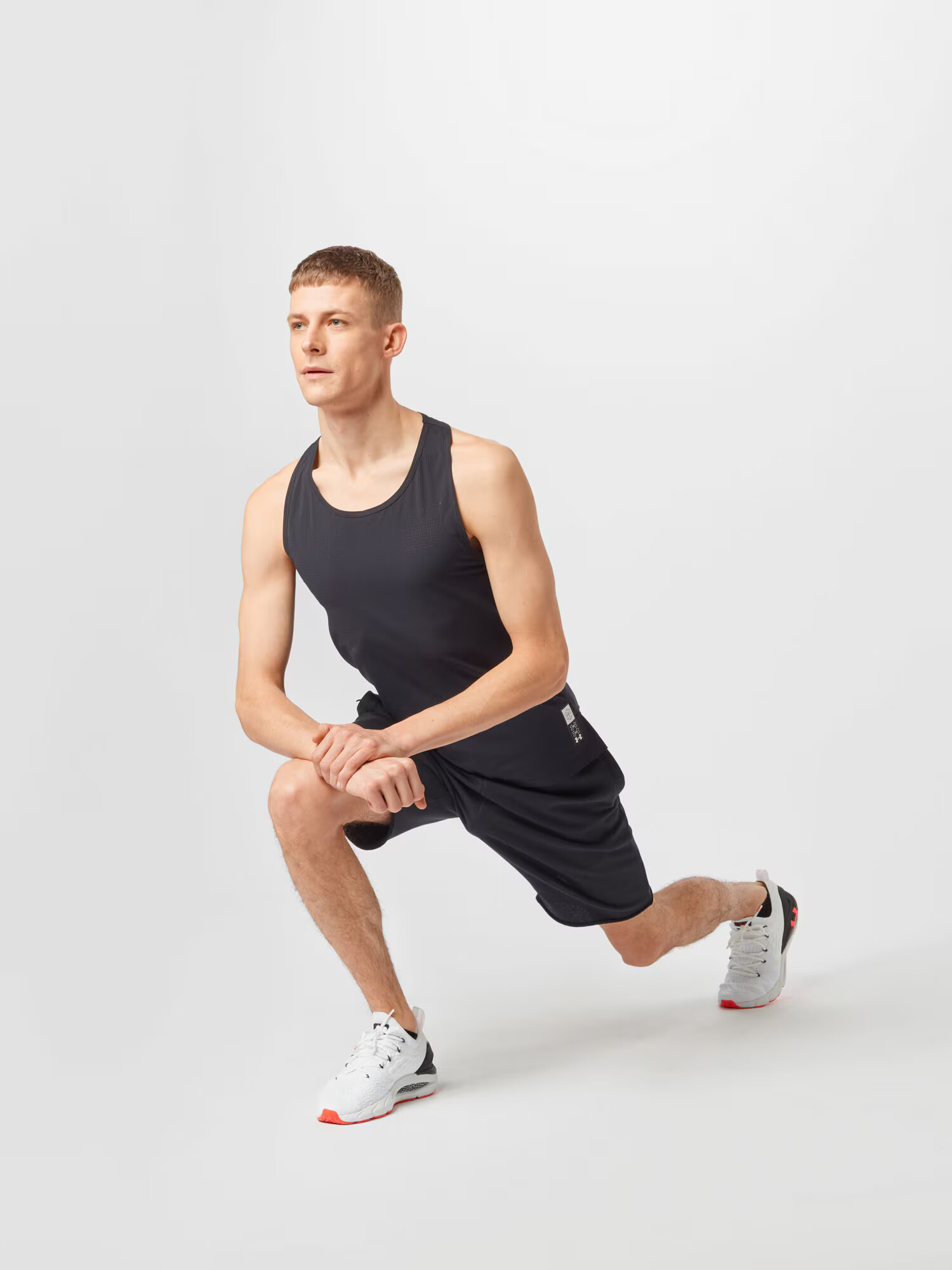 UNDER ARMOUR Tricou funcțional 'Run Anywhere' negru / alb - Pled.ro