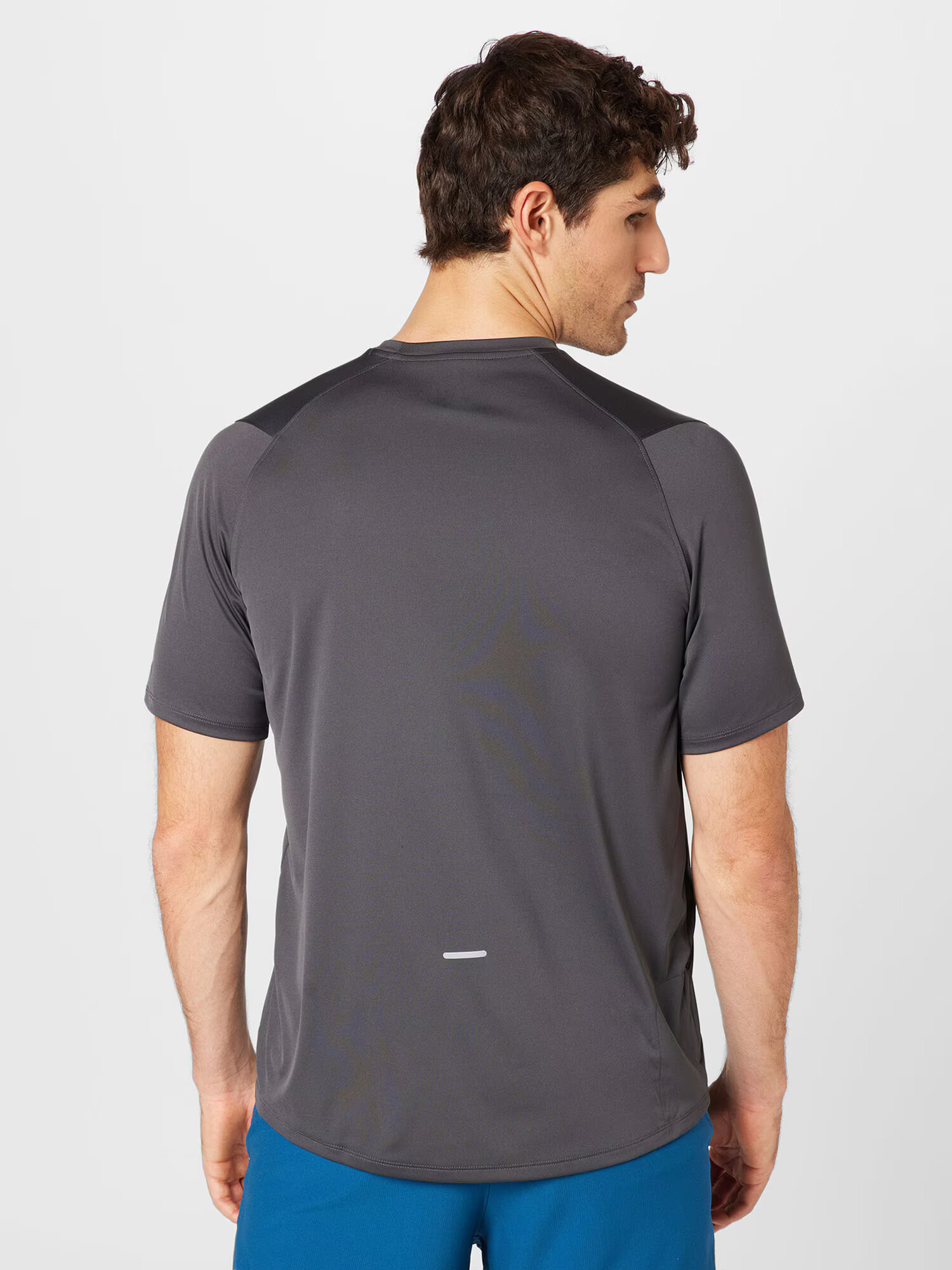 UNDER ARMOUR Tricou funcțional 'Terrain' gri bazalt / alb - Pled.ro