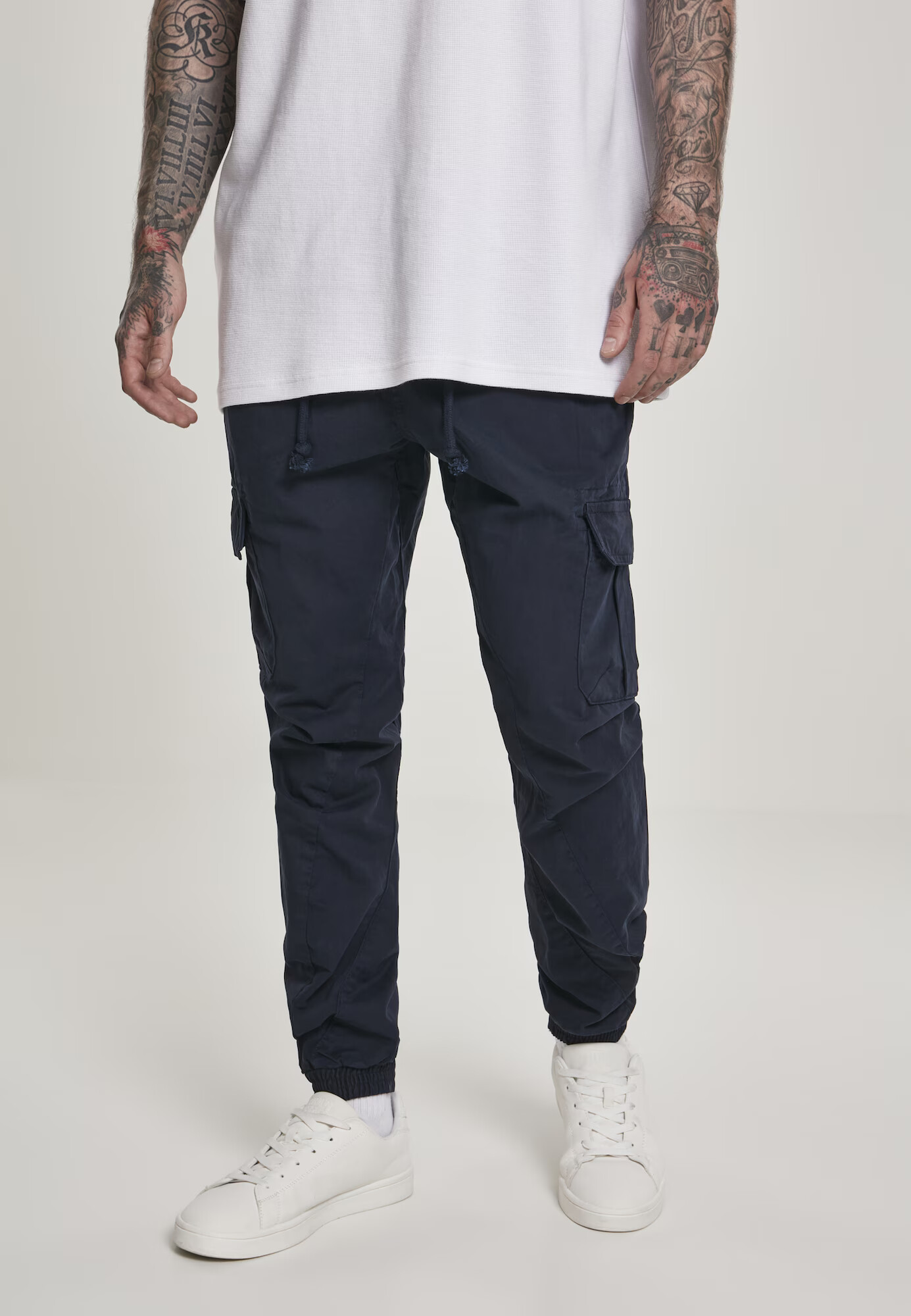 Urban Classics Pantaloni cu buzunare bleumarin - Pled.ro