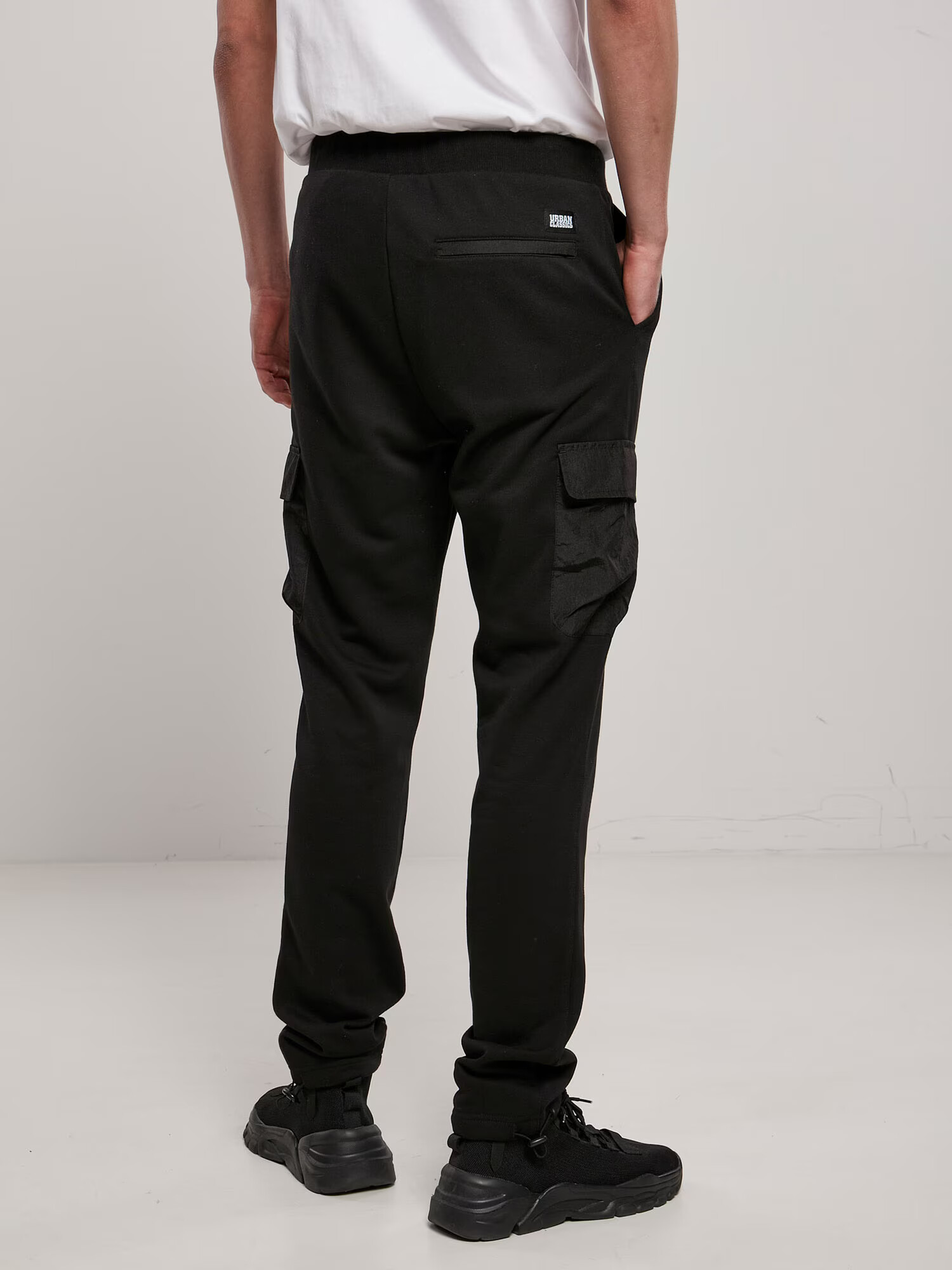 Urban Classics Pantaloni cu buzunare 'Commuter' negru - Pled.ro