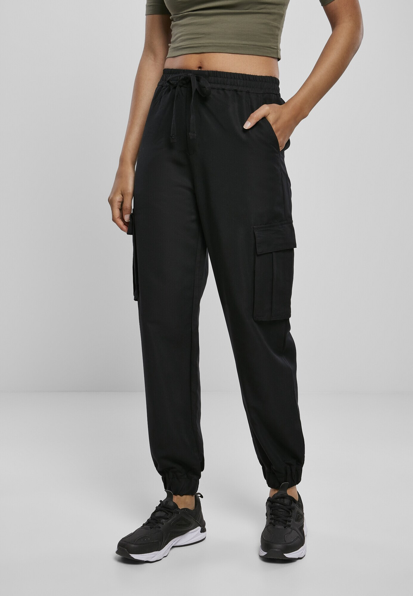 Urban Classics Pantaloni cu buzunare negru - Pled.ro