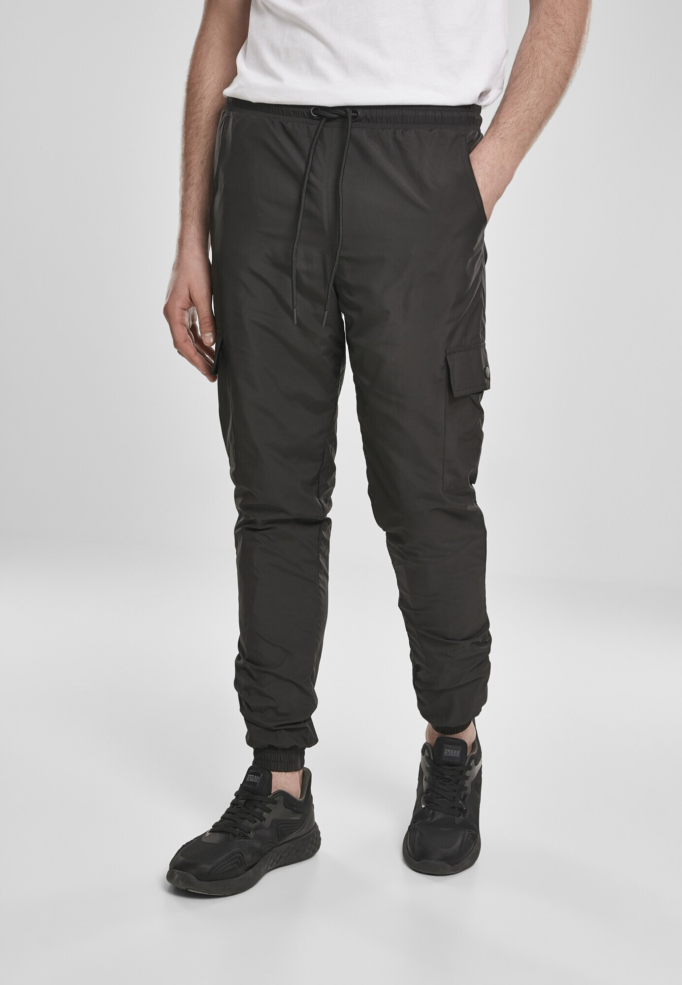 Urban Classics Pantaloni cu buzunare negru - Pled.ro