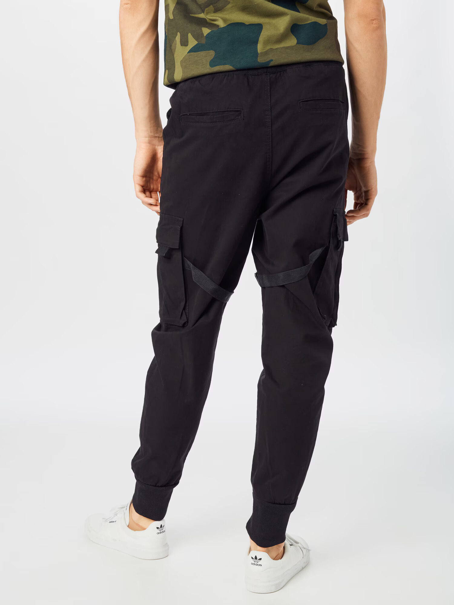 Urban Classics Pantaloni cu buzunare 'Tactical' negru - Pled.ro