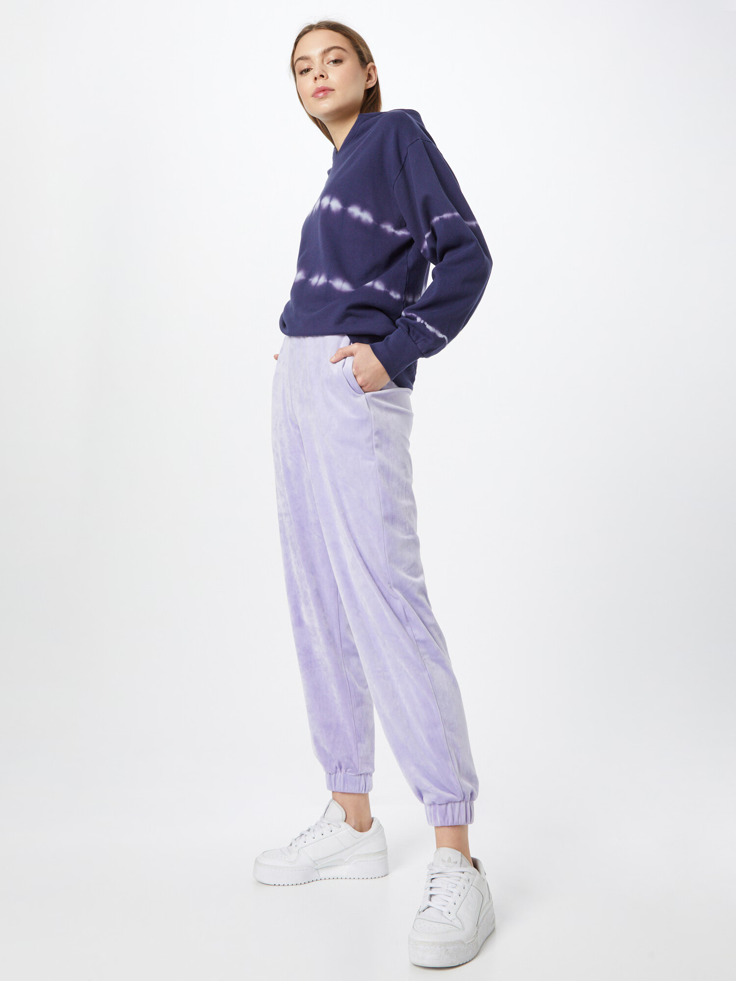 Urban Classics Pantaloni mov pastel - Pled.ro