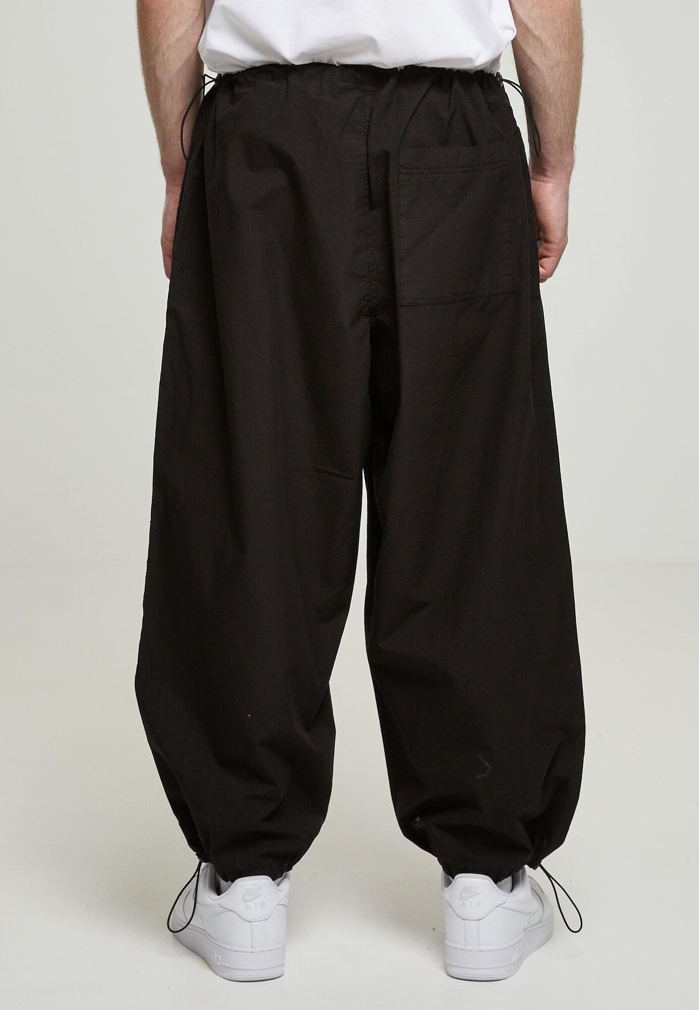 Urban Classics Pantaloni negru - Pled.ro