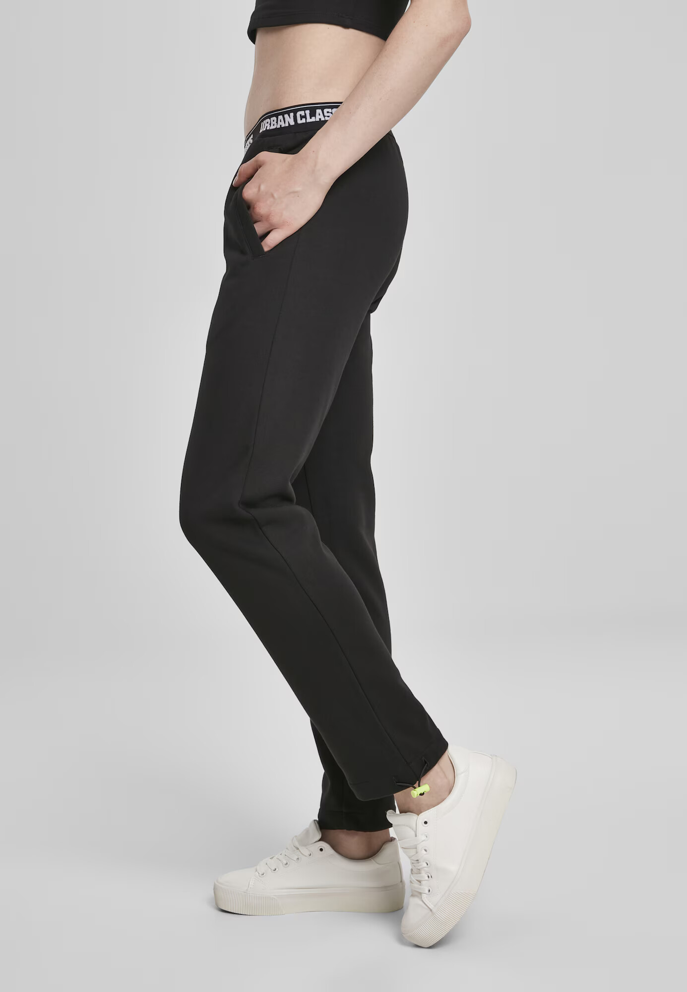 Urban Classics Pantaloni negru / alb - Pled.ro