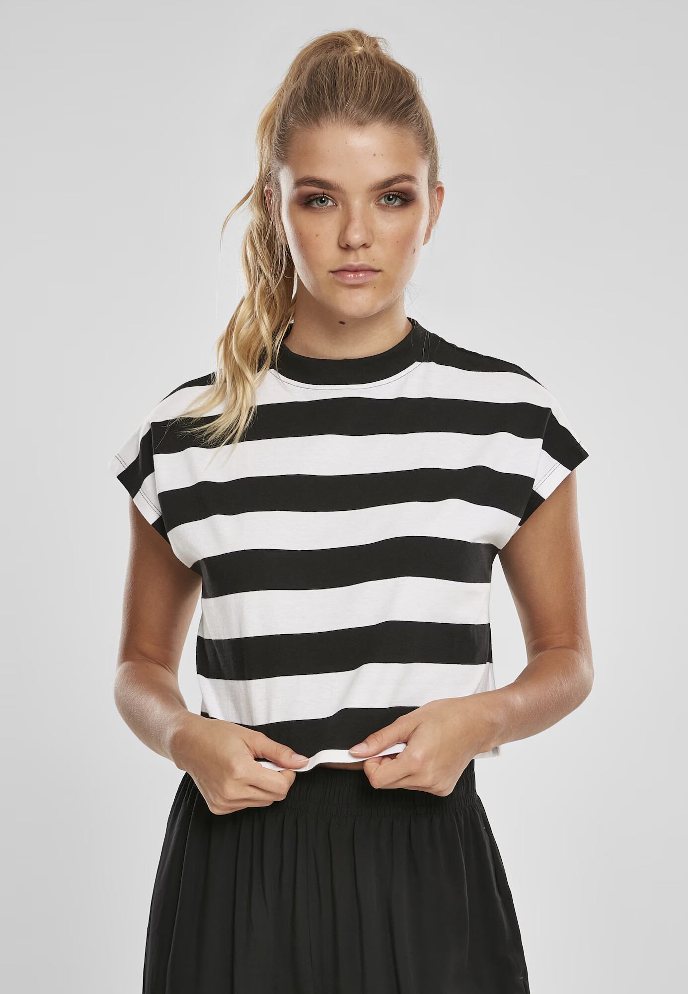 Urban Classics Tricou negru / alb - Pled.ro