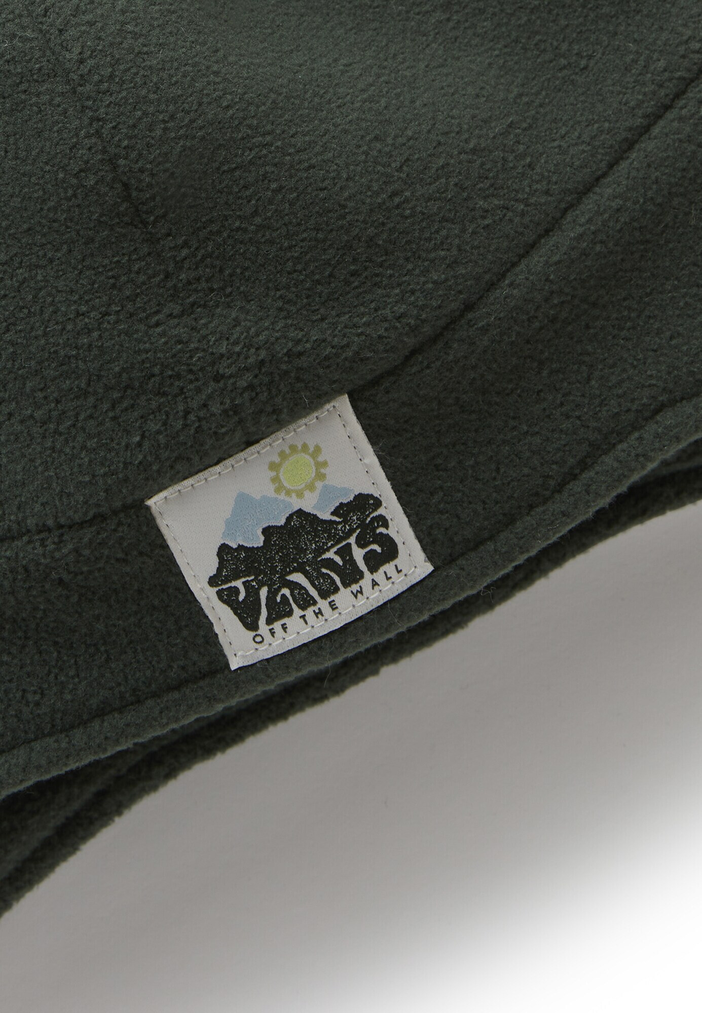 VANS Căciulă 'Bretton Cold Weather' verde închis / negru / alb lână - Pled.ro