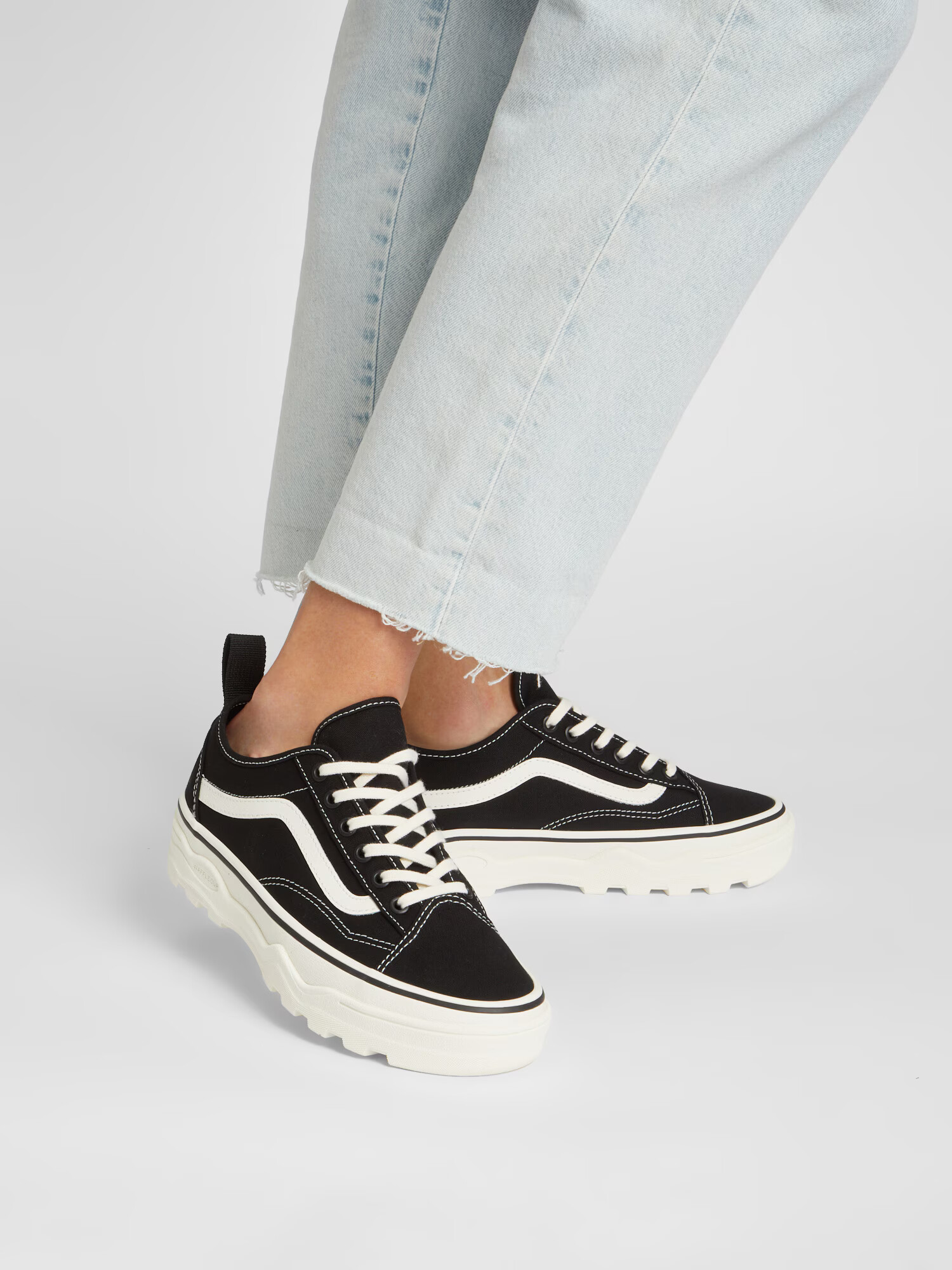 VANS Sneaker low 'Sentry Old Skool' negru / alb - Pled.ro