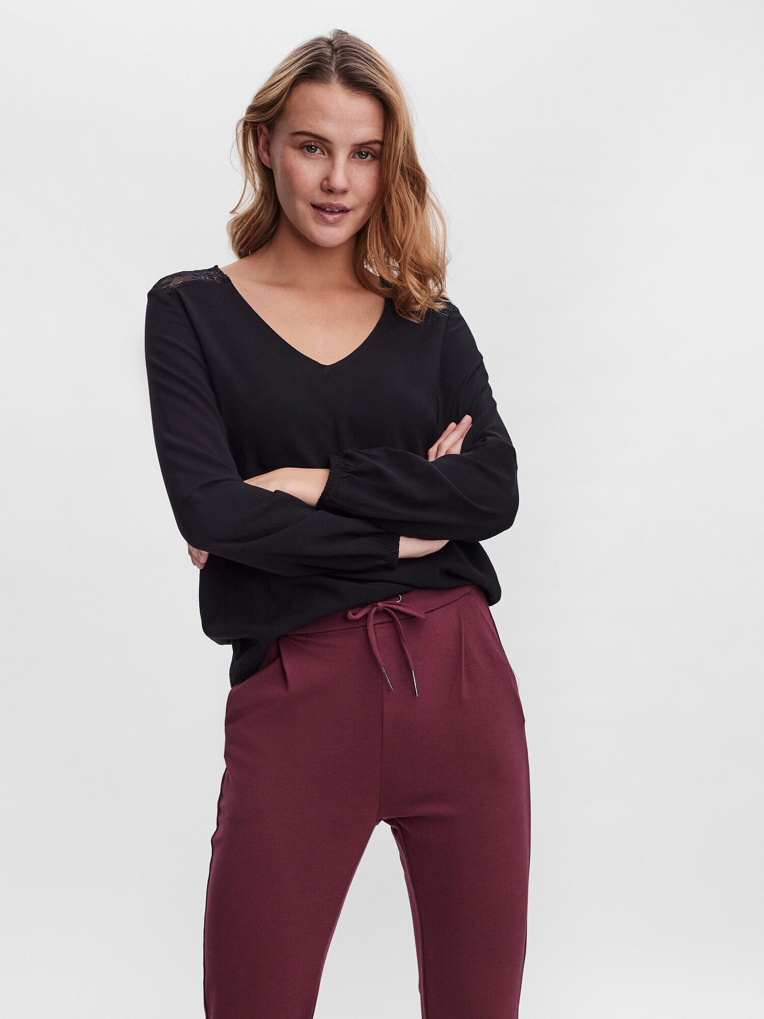 VERO MODA Bluză 'Beatrix' negru - Pled.ro