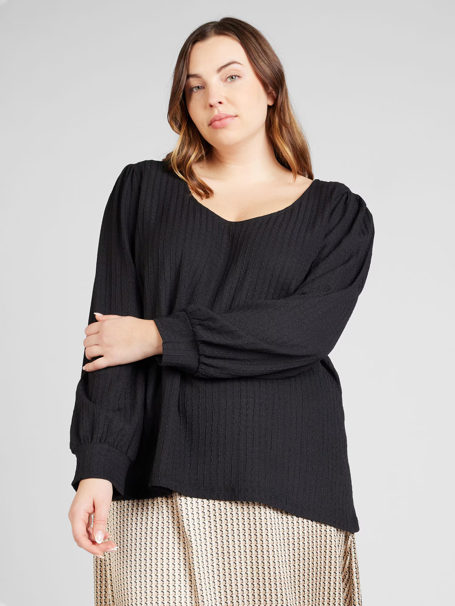 Vero Moda Curve Bluză 'BELITA' negru - Pled.ro