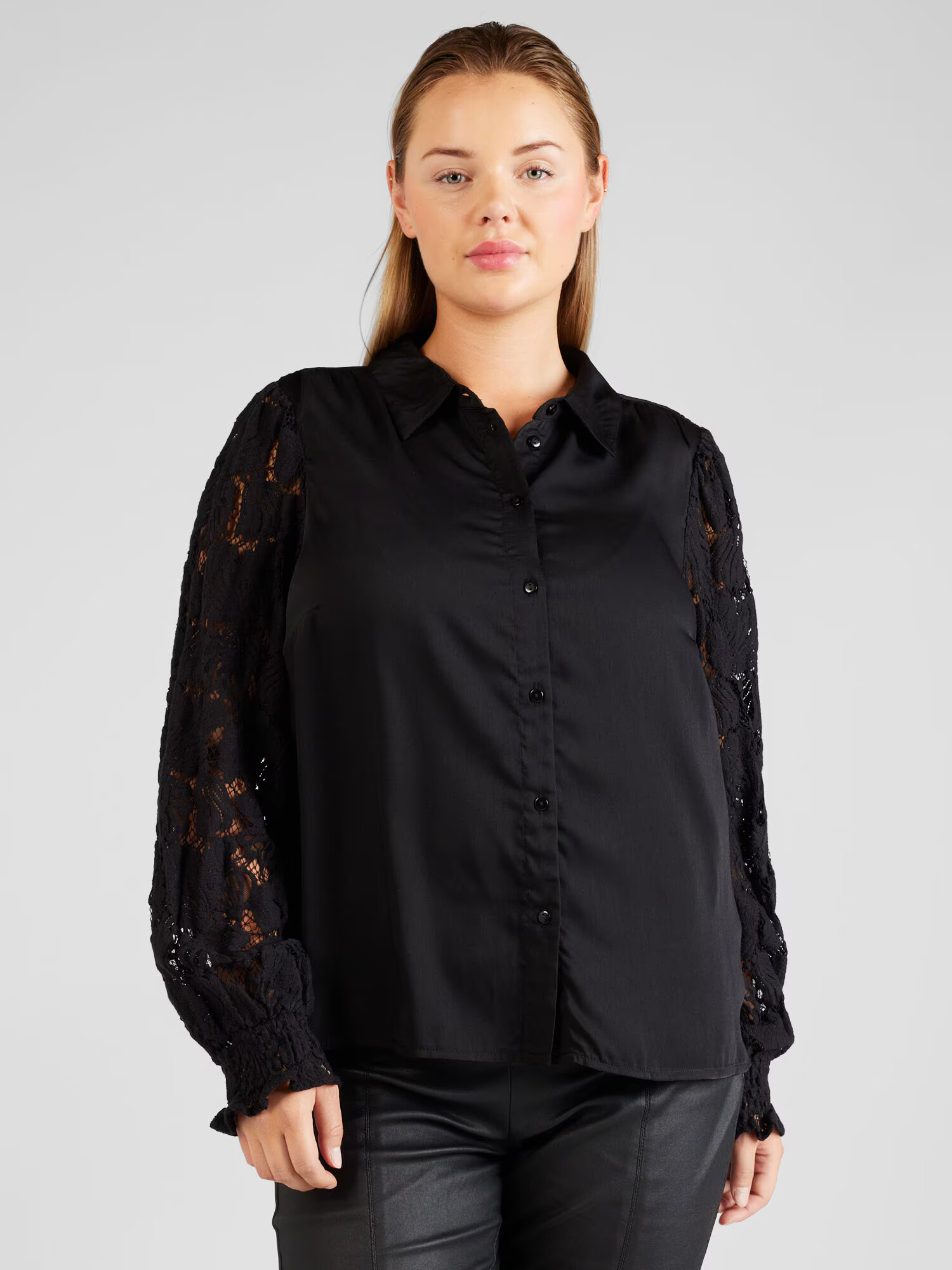 Vero Moda Curve Bluză 'Cabena' negru - Pled.ro