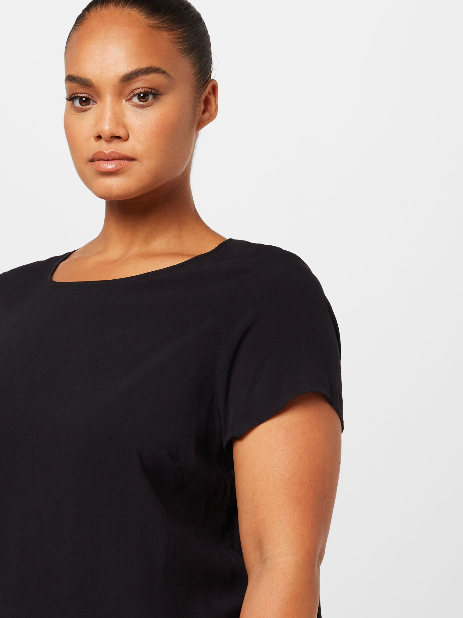 Vero Moda Curve Bluză 'CEASY JOY' negru - Pled.ro