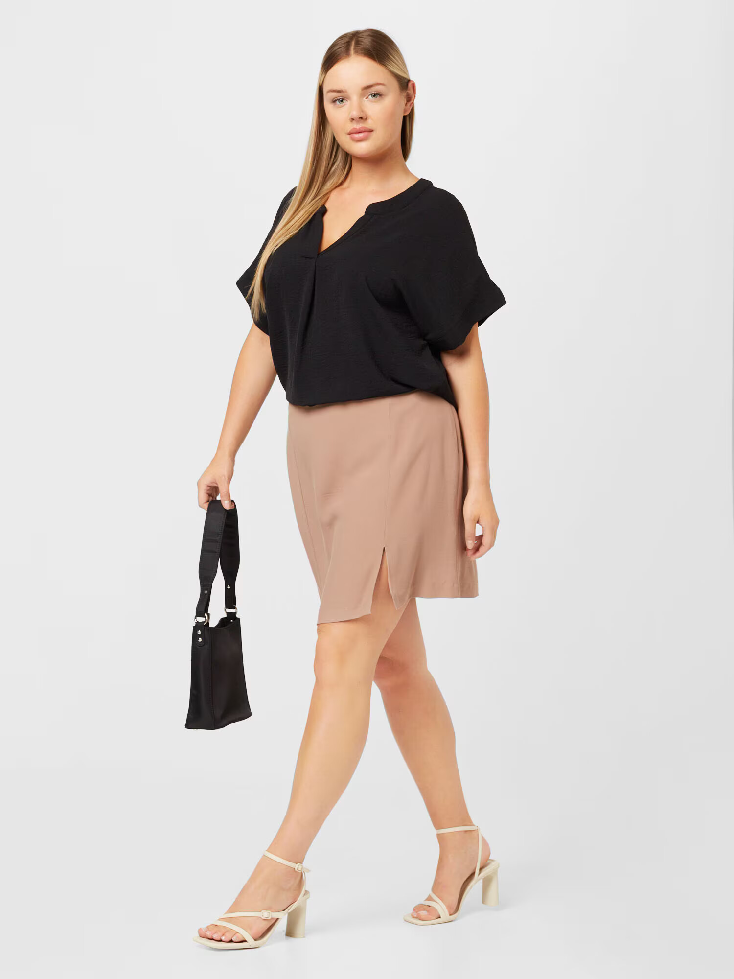 Vero Moda Curve Bluză 'CINGE' negru - Pled.ro