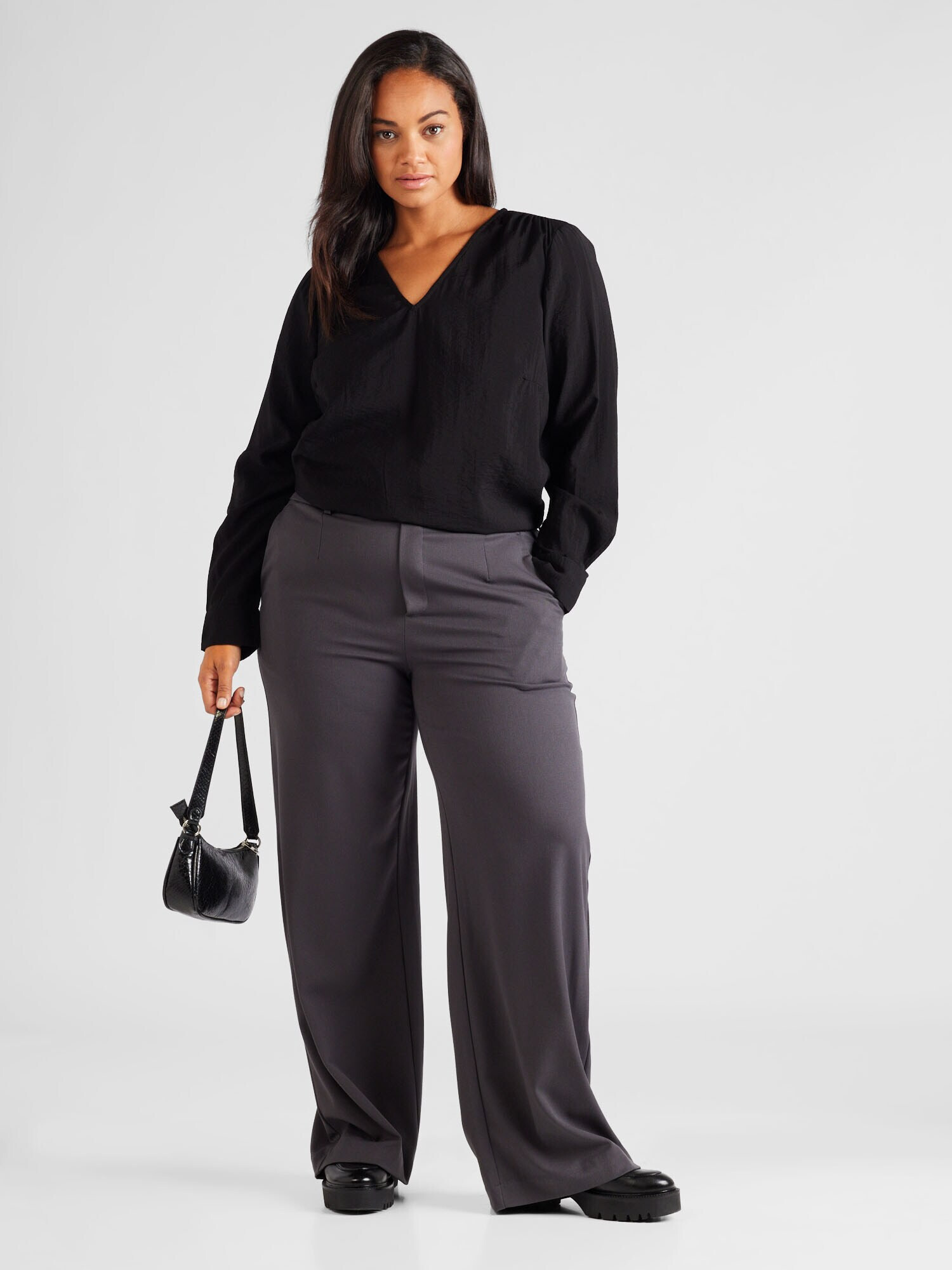 Vero Moda Curve Bluză 'Lena' negru - Pled.ro