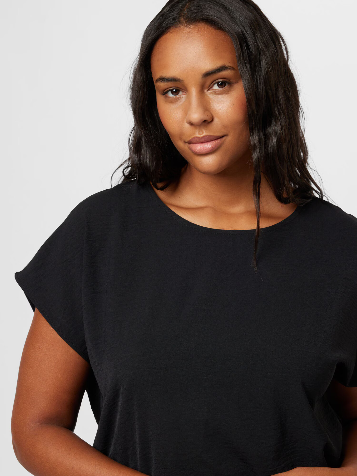 Vero Moda Curve Bluză 'INGE' negru - Pled.ro