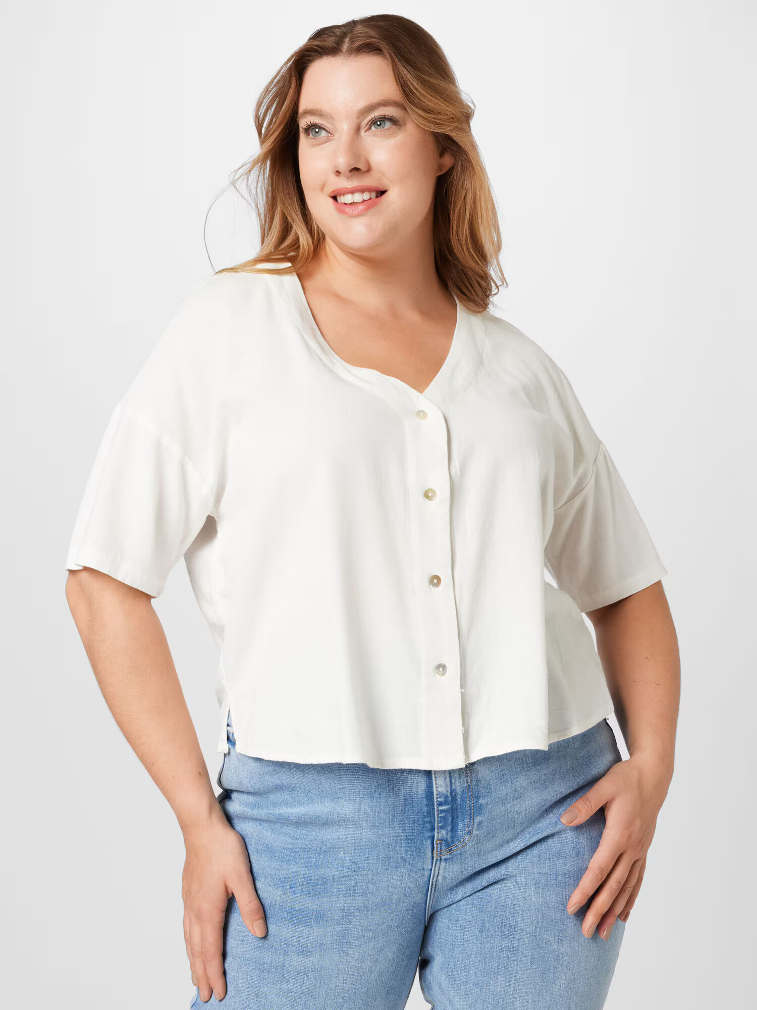 Vero Moda Curve Bluză 'JESMILO' alb - Pled.ro