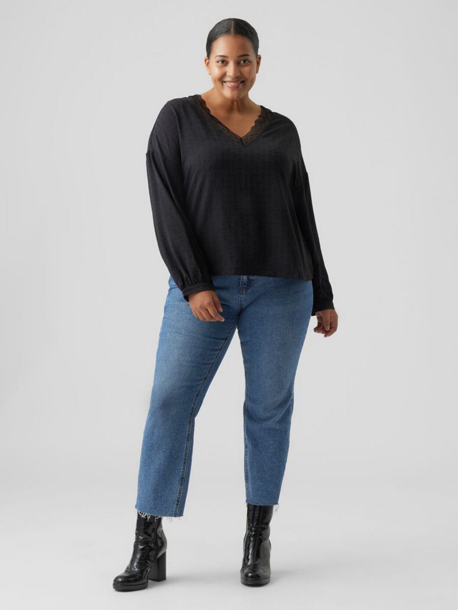 Vero Moda Curve Bluză 'Lyra' negru - Pled.ro