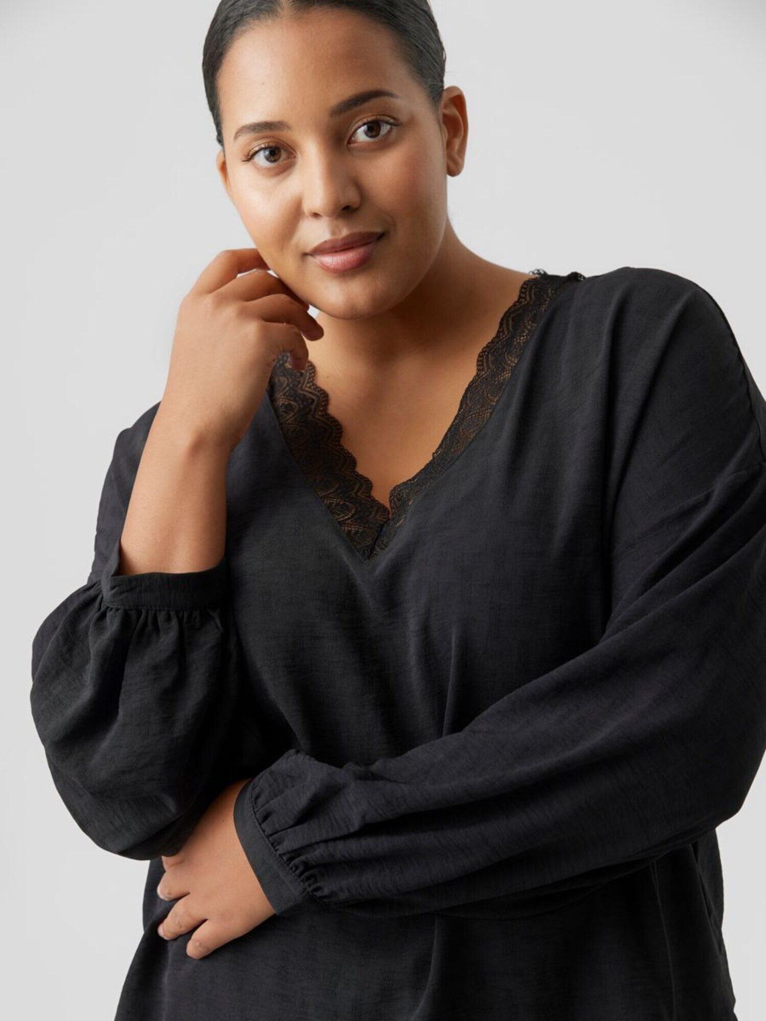 Vero Moda Curve Bluză 'Lyra' negru - Pled.ro