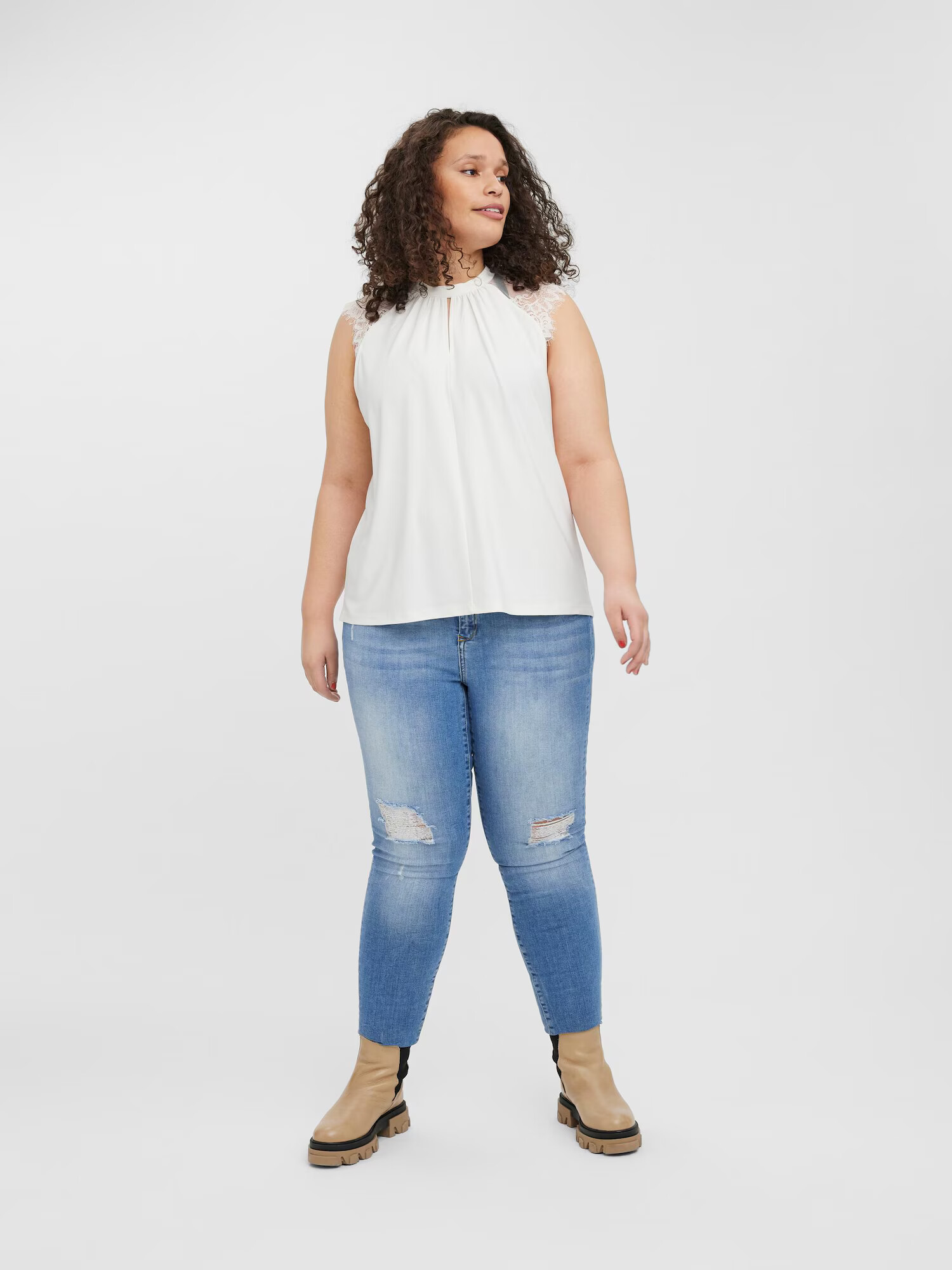 Vero Moda Curve Bluză 'Milla' alb - Pled.ro