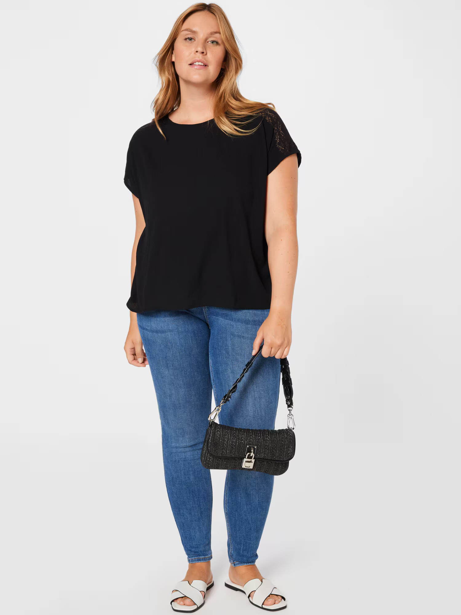 Vero Moda Curve Bluză 'Nancy' negru - Pled.ro