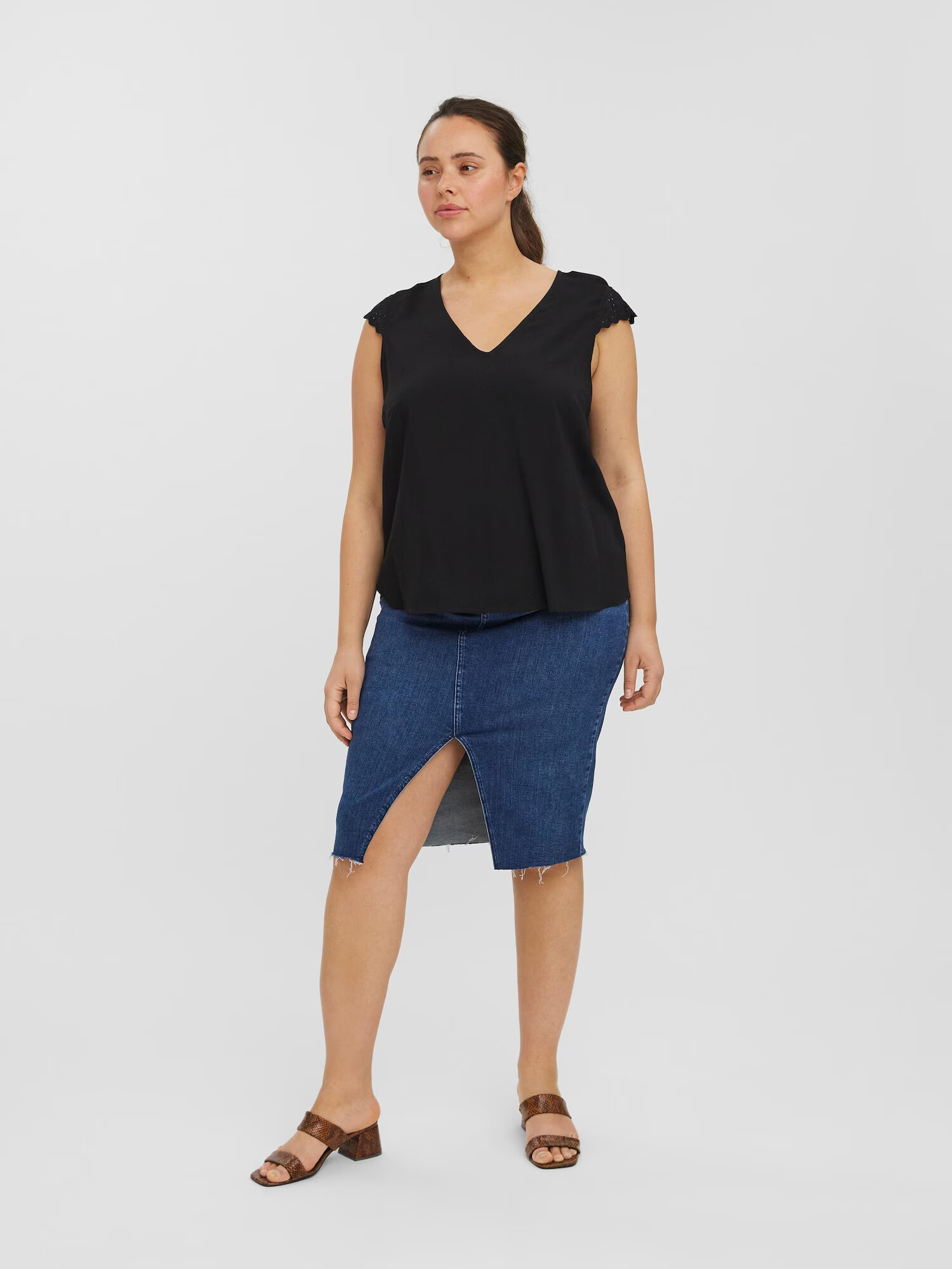 Vero Moda Curve Bluză 'Vica' negru - Pled.ro