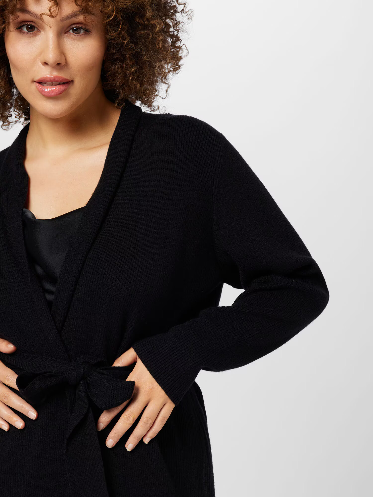 Vero Moda Curve Geacă tricotată 'HOLLY' negru - Pled.ro