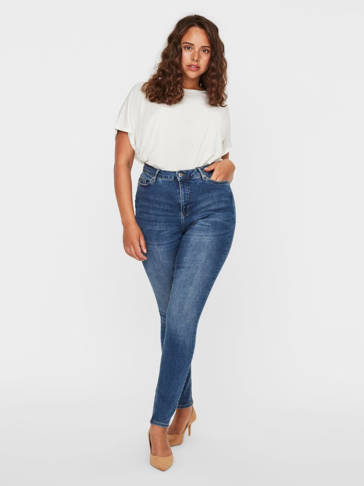 Vero Moda Curve Jeans 'Lora' albastru denim - Pled.ro