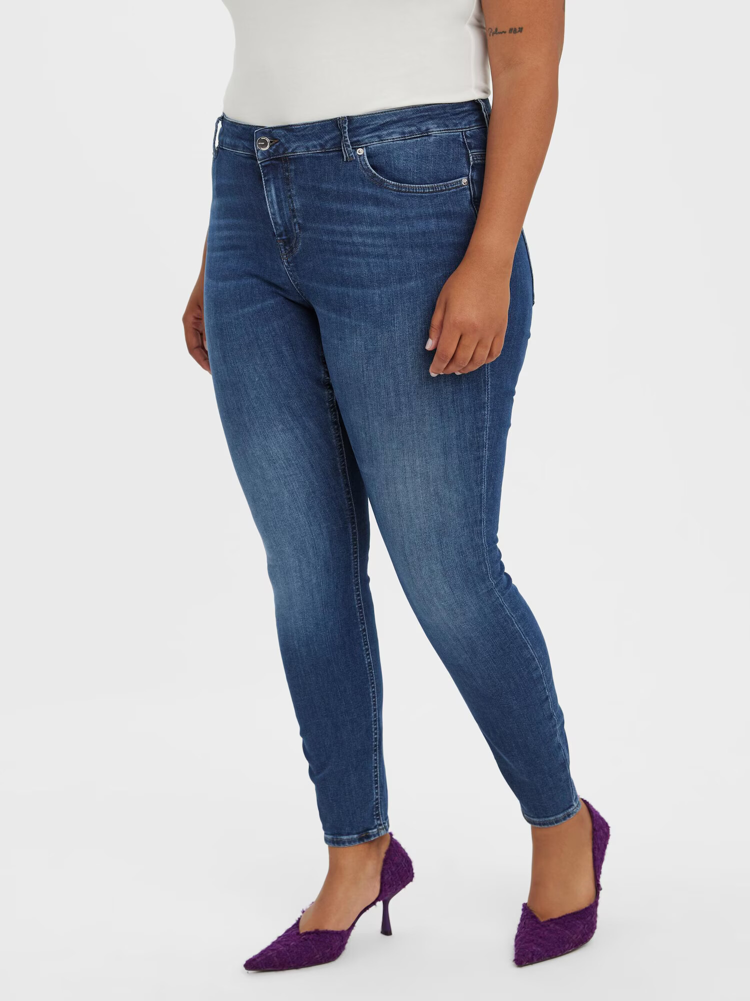 Vero Moda Curve Jeans 'Peach' albastru denim - Pled.ro