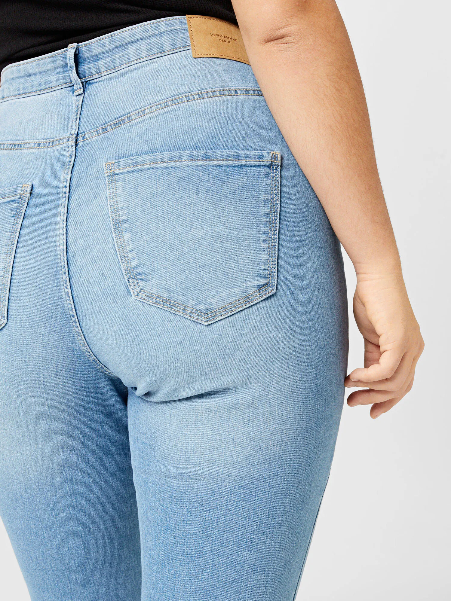 Vero Moda Curve Jeans 'SOPHIA' albastru denim - Pled.ro