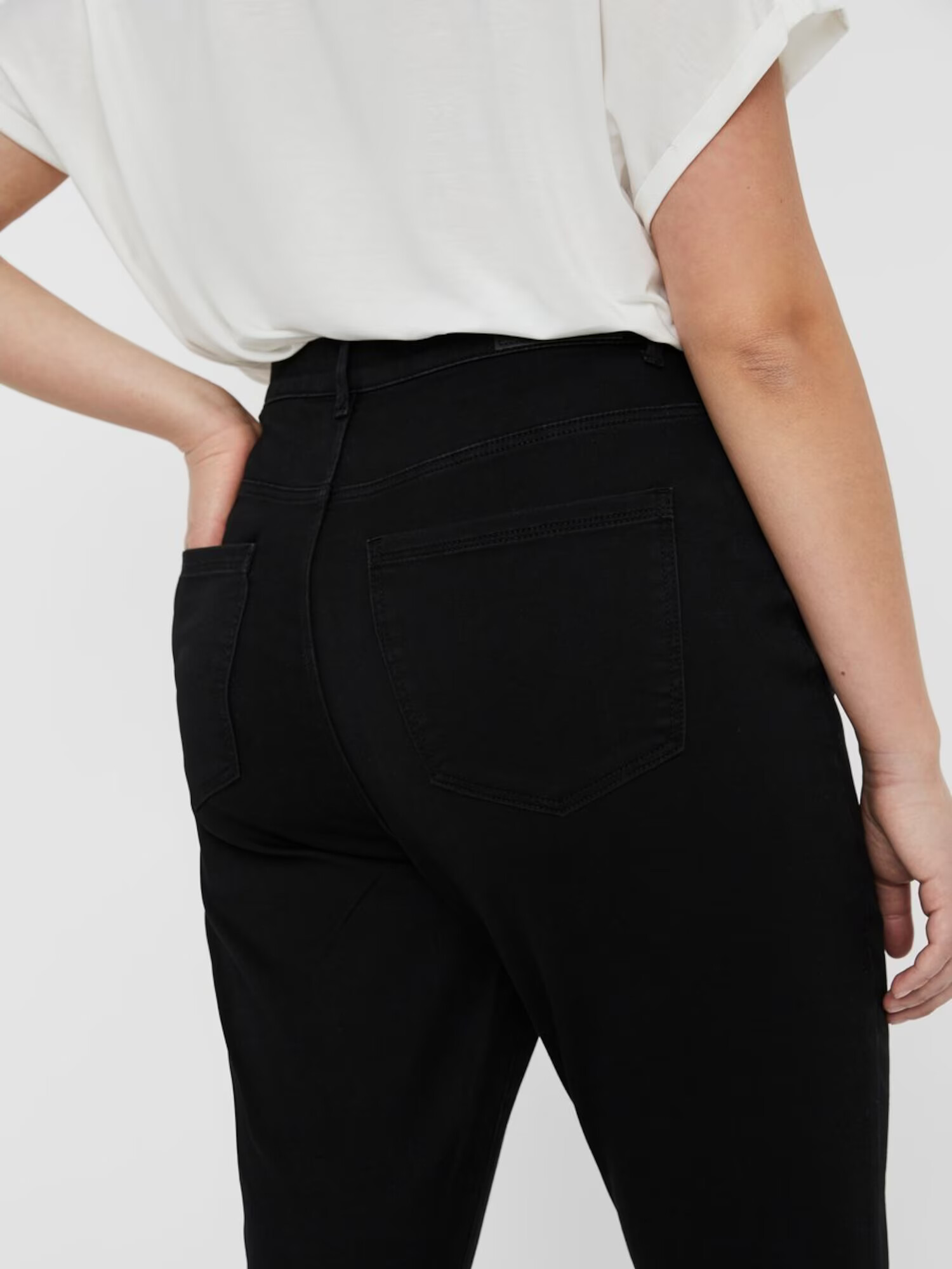 Vero Moda Curve Jeans 'SOPHIA' negru - Pled.ro