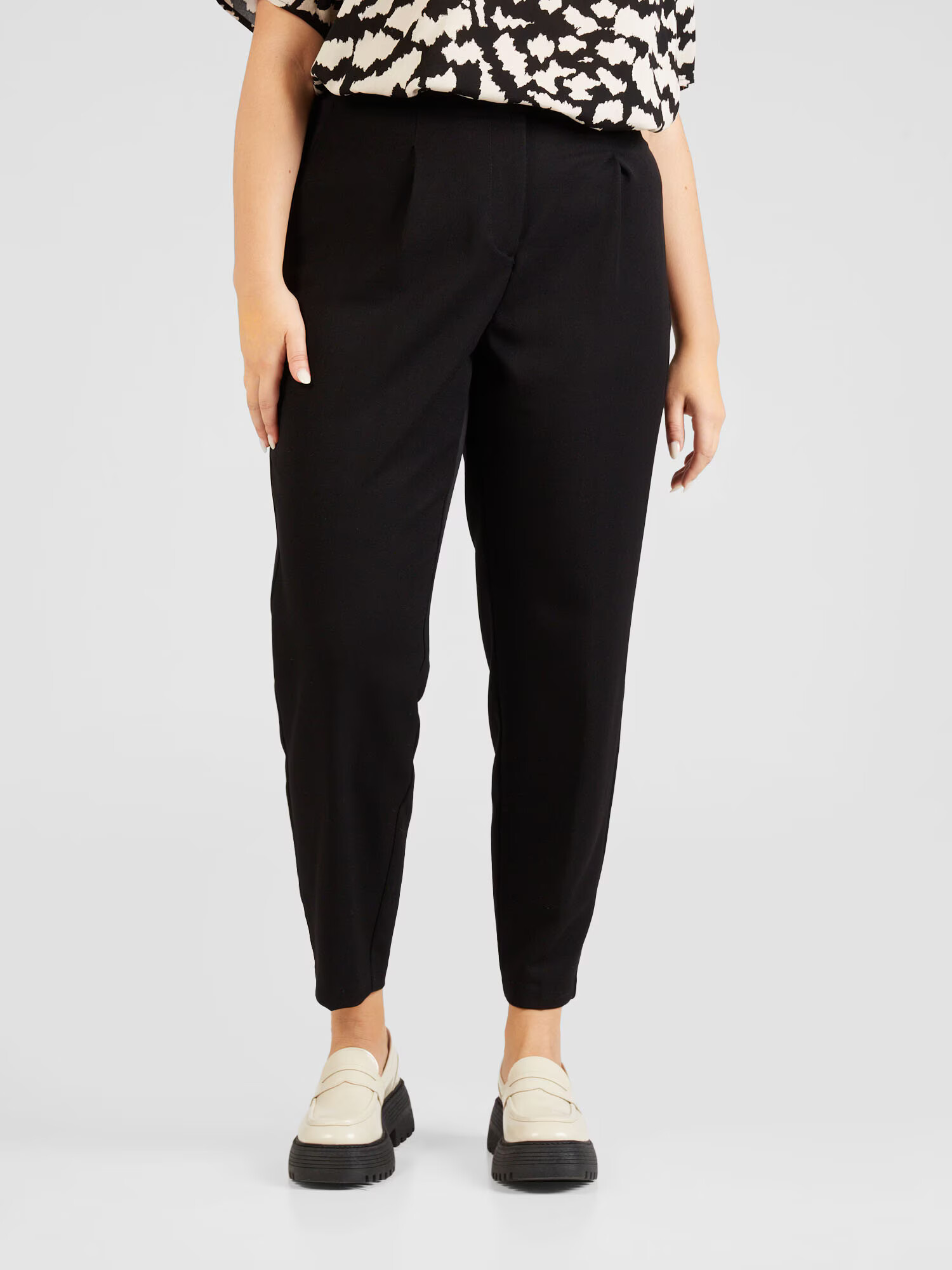 Vero Moda Curve Pantaloni cu dungă 'ISABEL' negru - Pled.ro