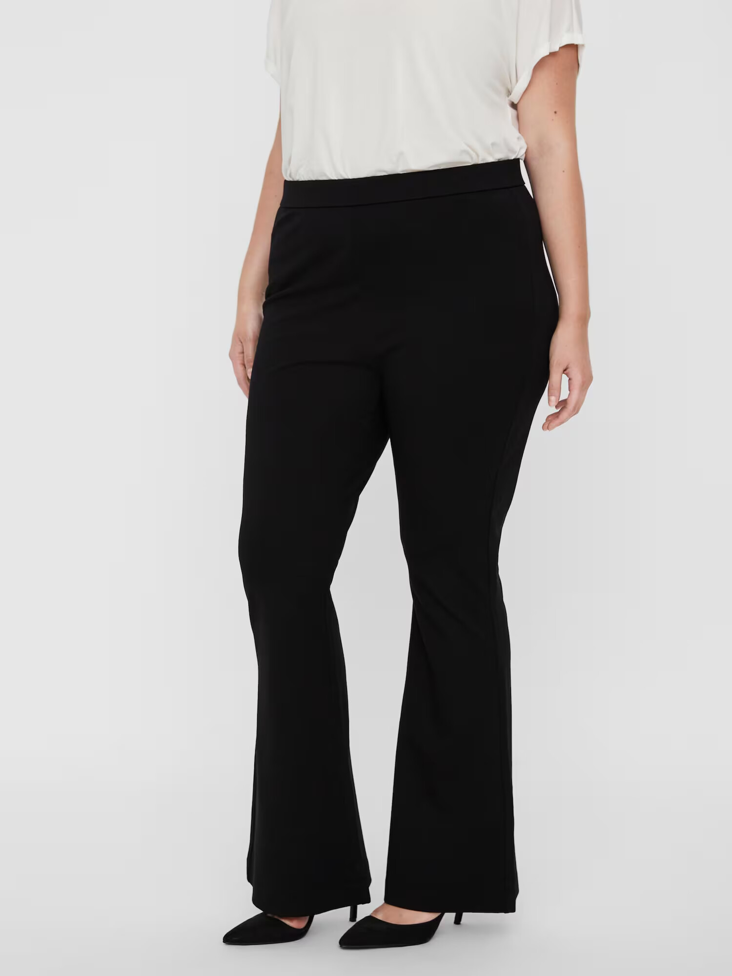 Vero Moda Curve Pantaloni 'Kamma' negru - Pled.ro