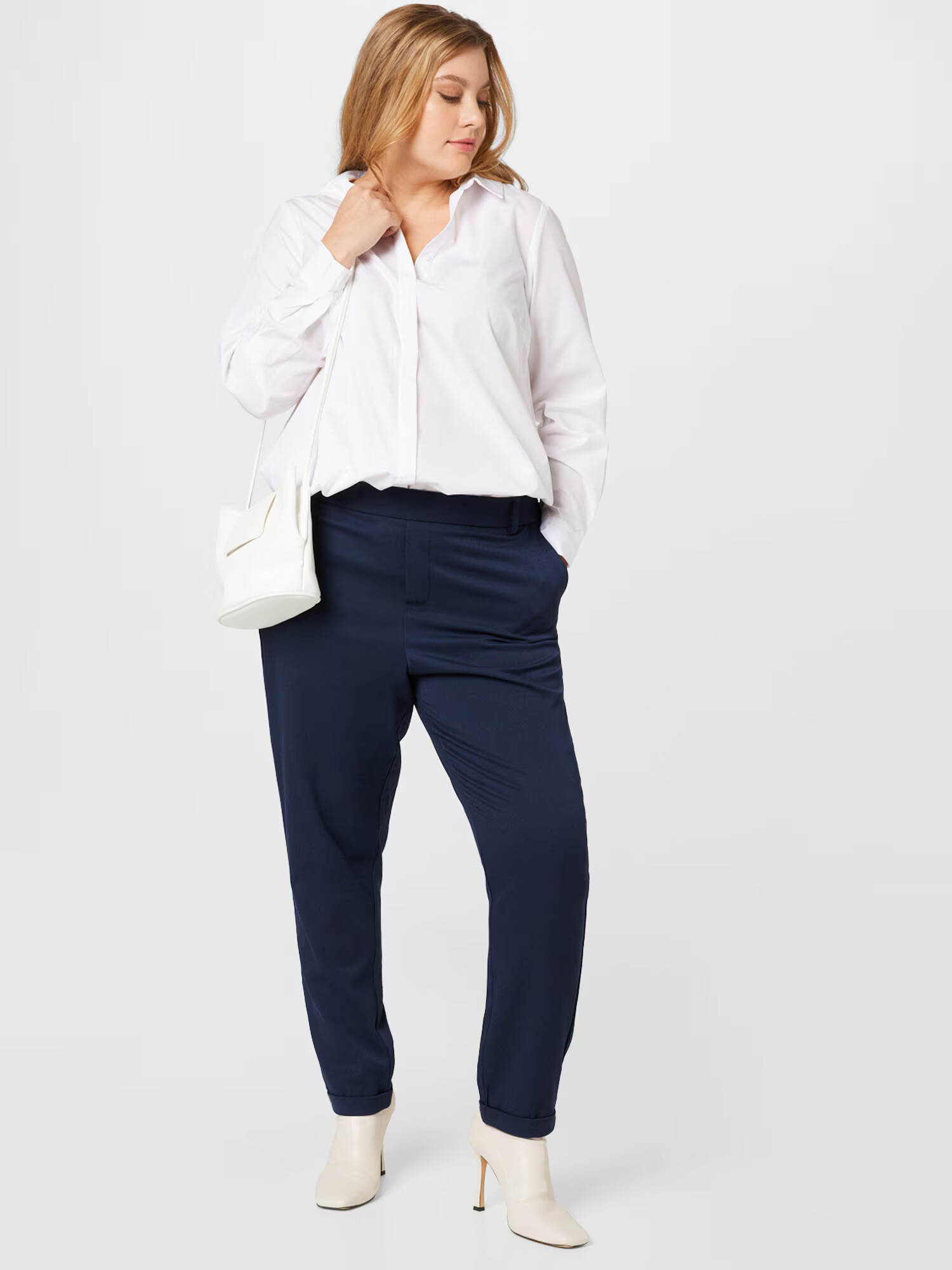 Vero Moda Curve Pantaloni 'KAYA' albastru închis - Pled.ro