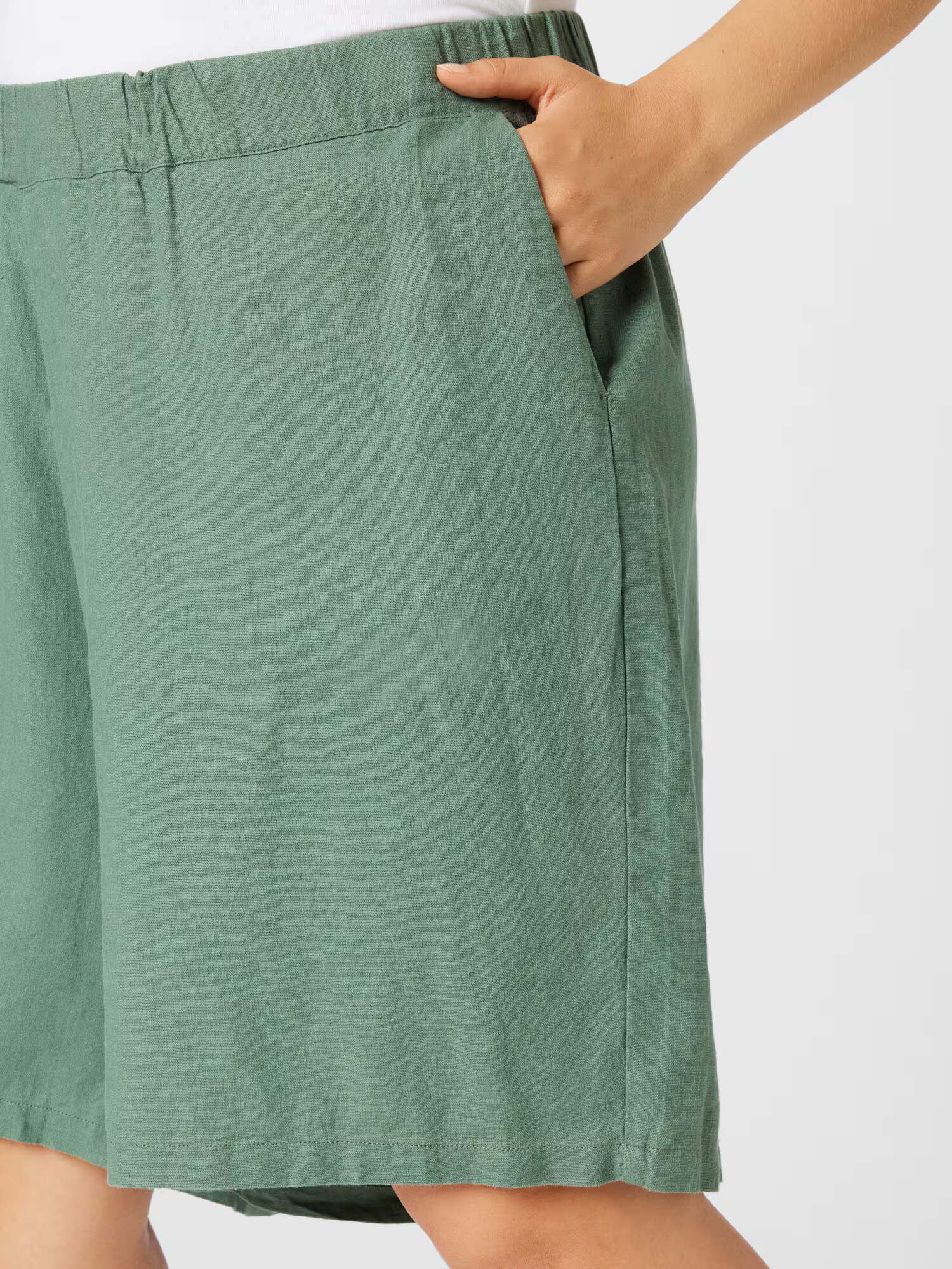 Vero Moda Curve Pantaloni verde - Pled.ro