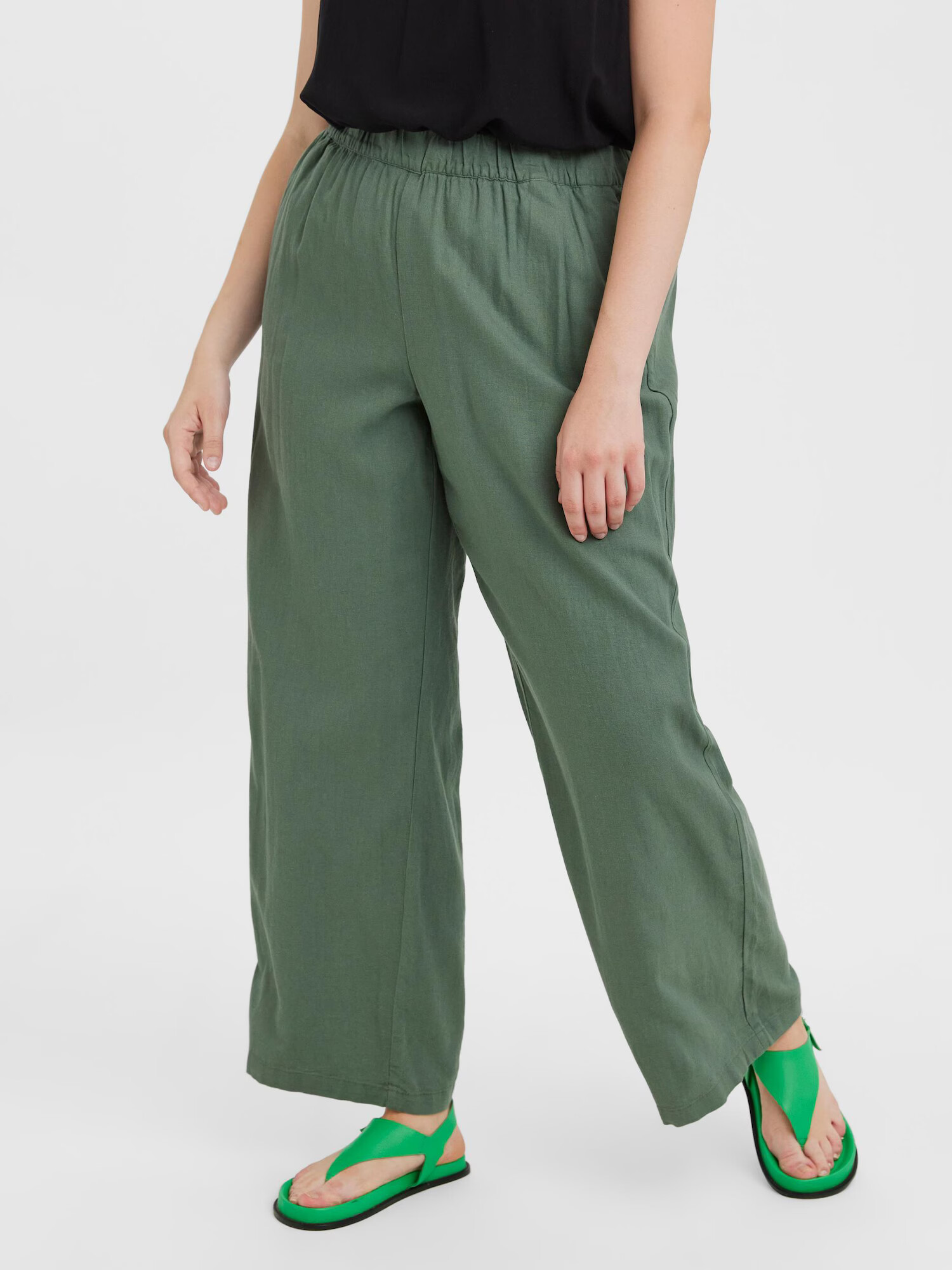 Vero Moda Curve Pantaloni verde - Pled.ro