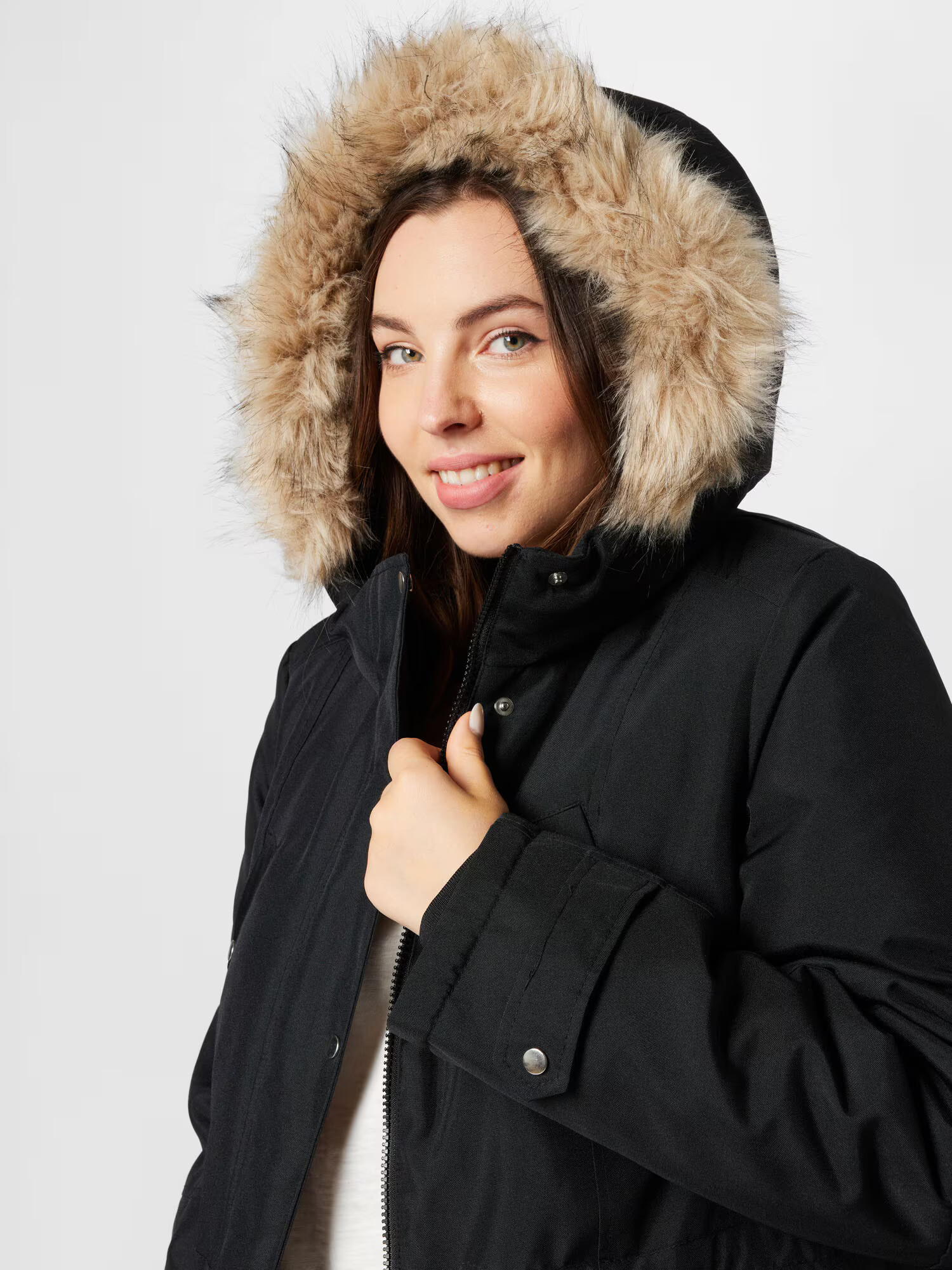 Vero Moda Curve Parka de iarnă 'TROK' negru - Pled.ro